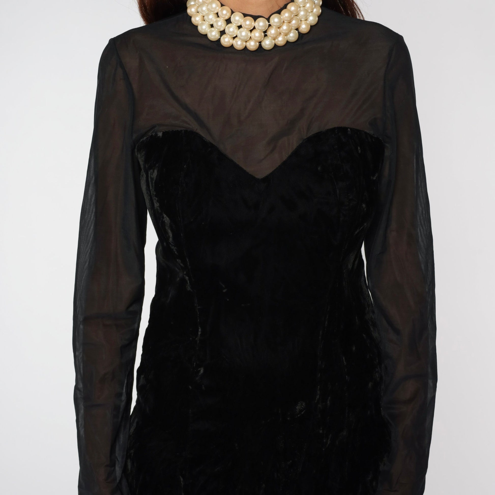 80s Black Velvet Beaded Sweetheart Dress Illusion Neckline Sheath Cocktail Medium