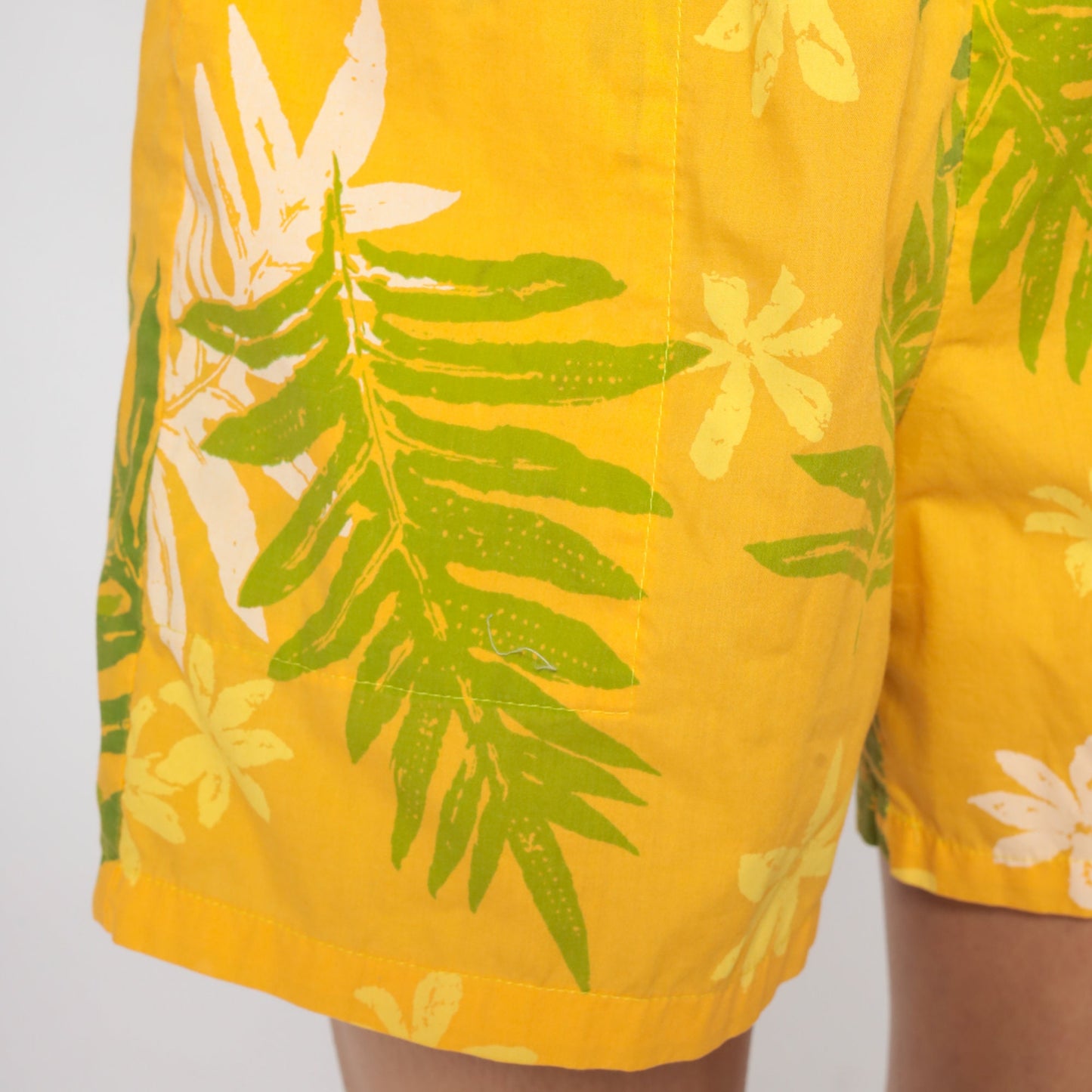 90s Yellow Tropical Leaf Floral Shorts High Waist Elastic Small S