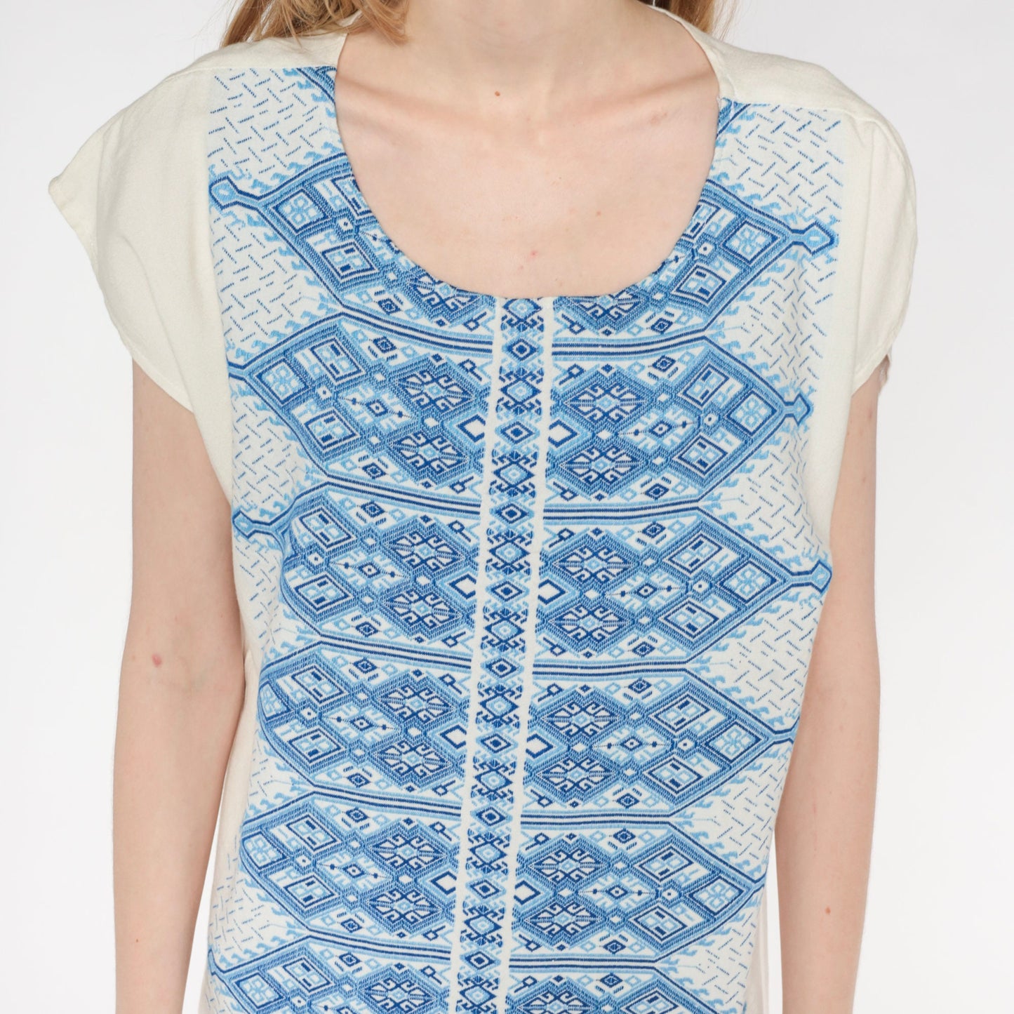 90s Geometric Embroidered Aztec Mini Shift Dress White Blue Cap Sleeve Medium