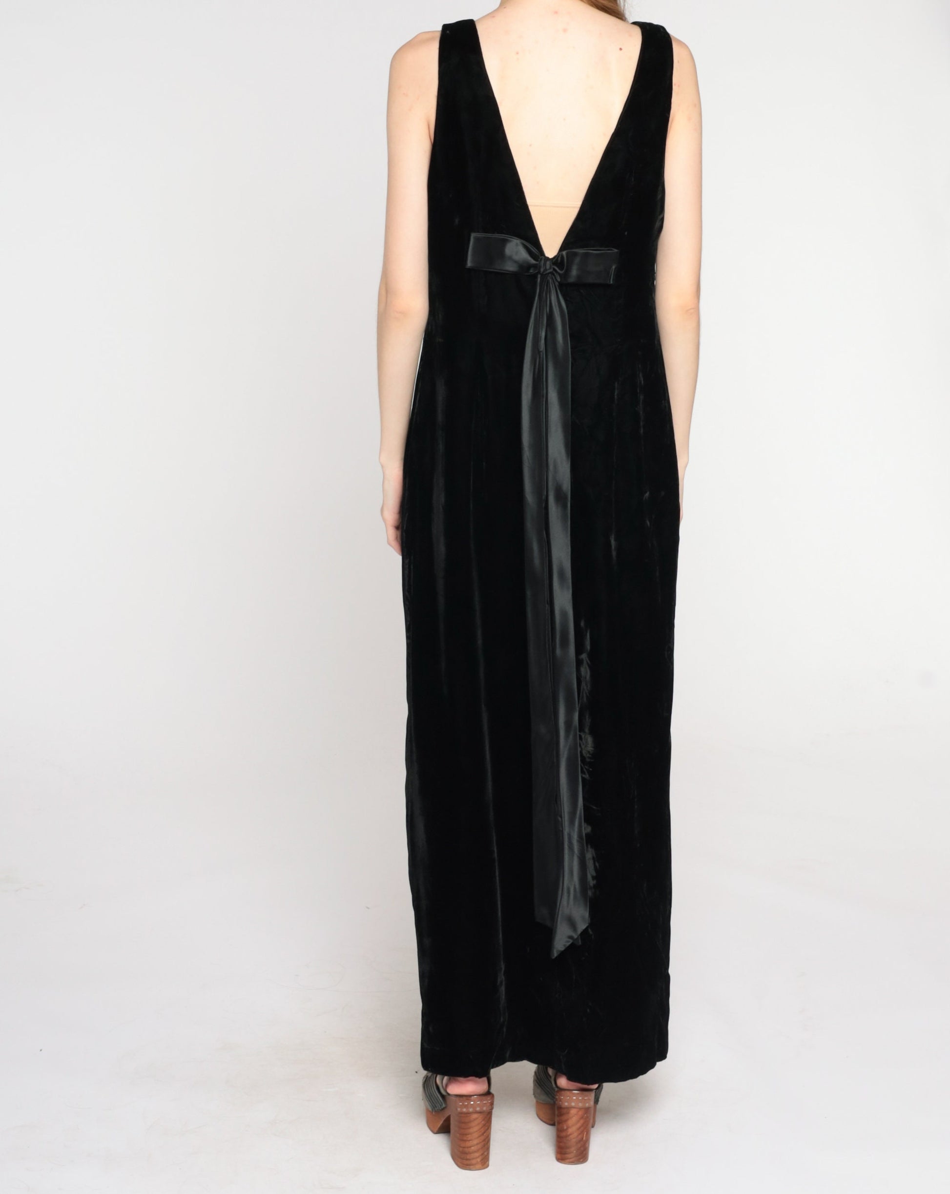 70s Black Velvet Maxi Gown Sleeveless Low Back Ribbon Bow Large