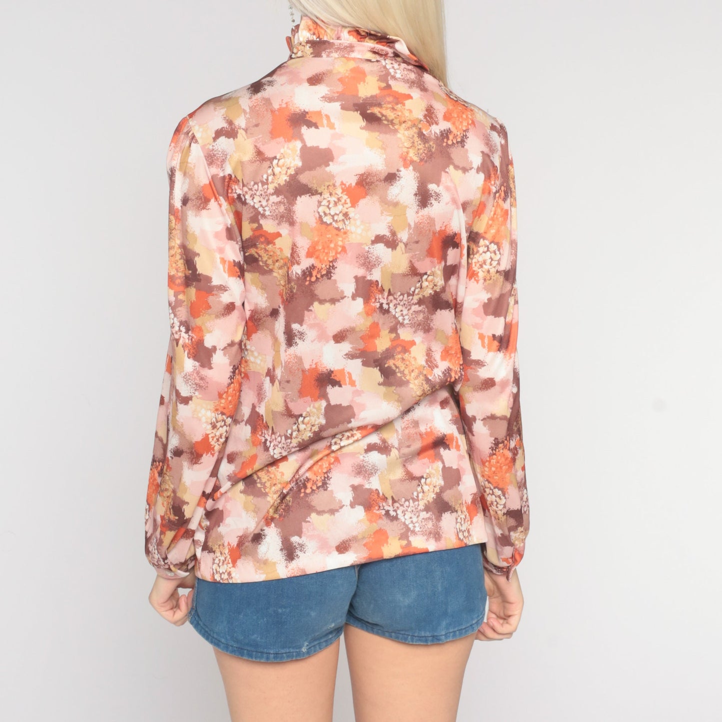 70s Abstract Brushstroke Puff Sleeve Blouse Red Ruffle Neck Medium