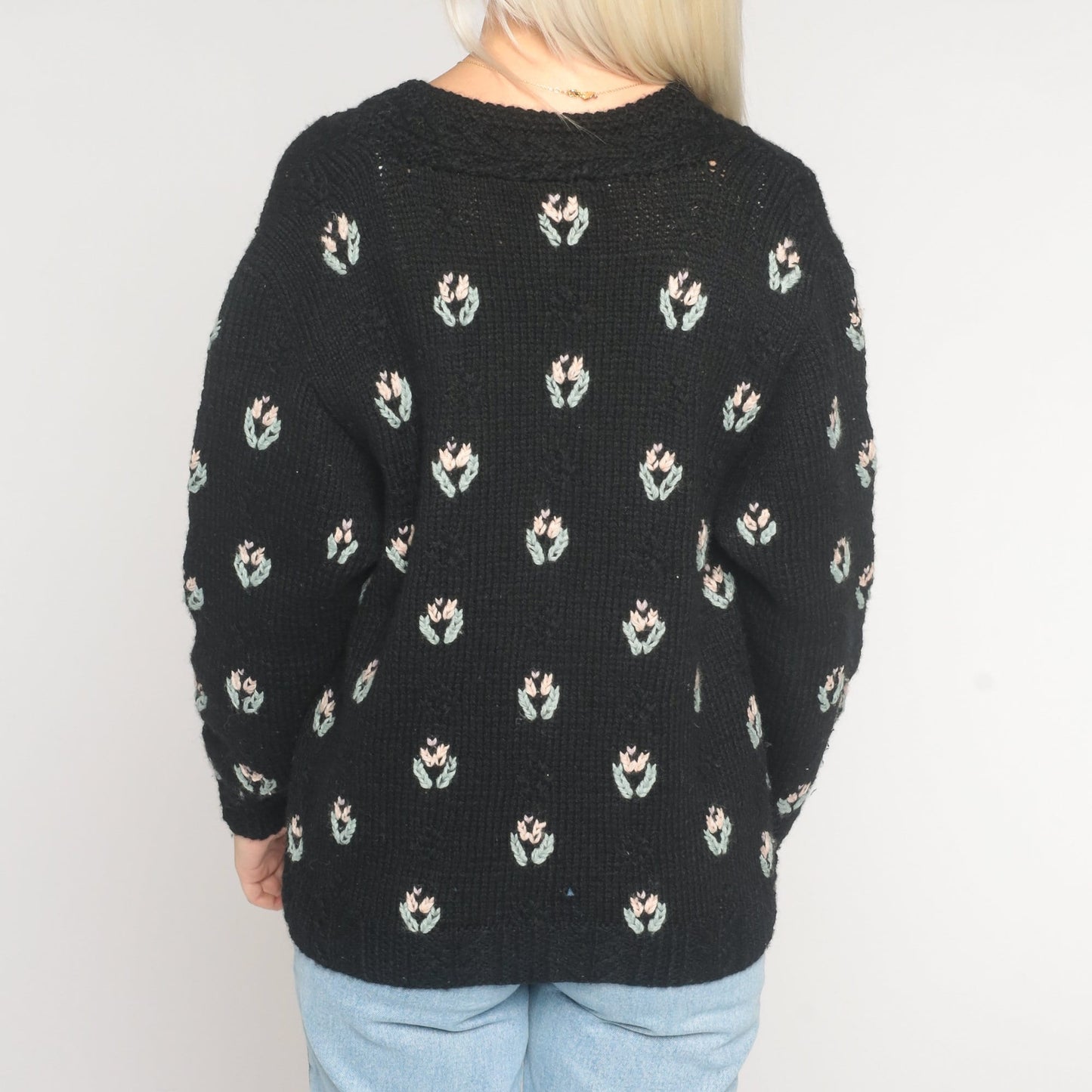 90s Black Wool Floral Cardigan Shell Button Knit Sweater Small S