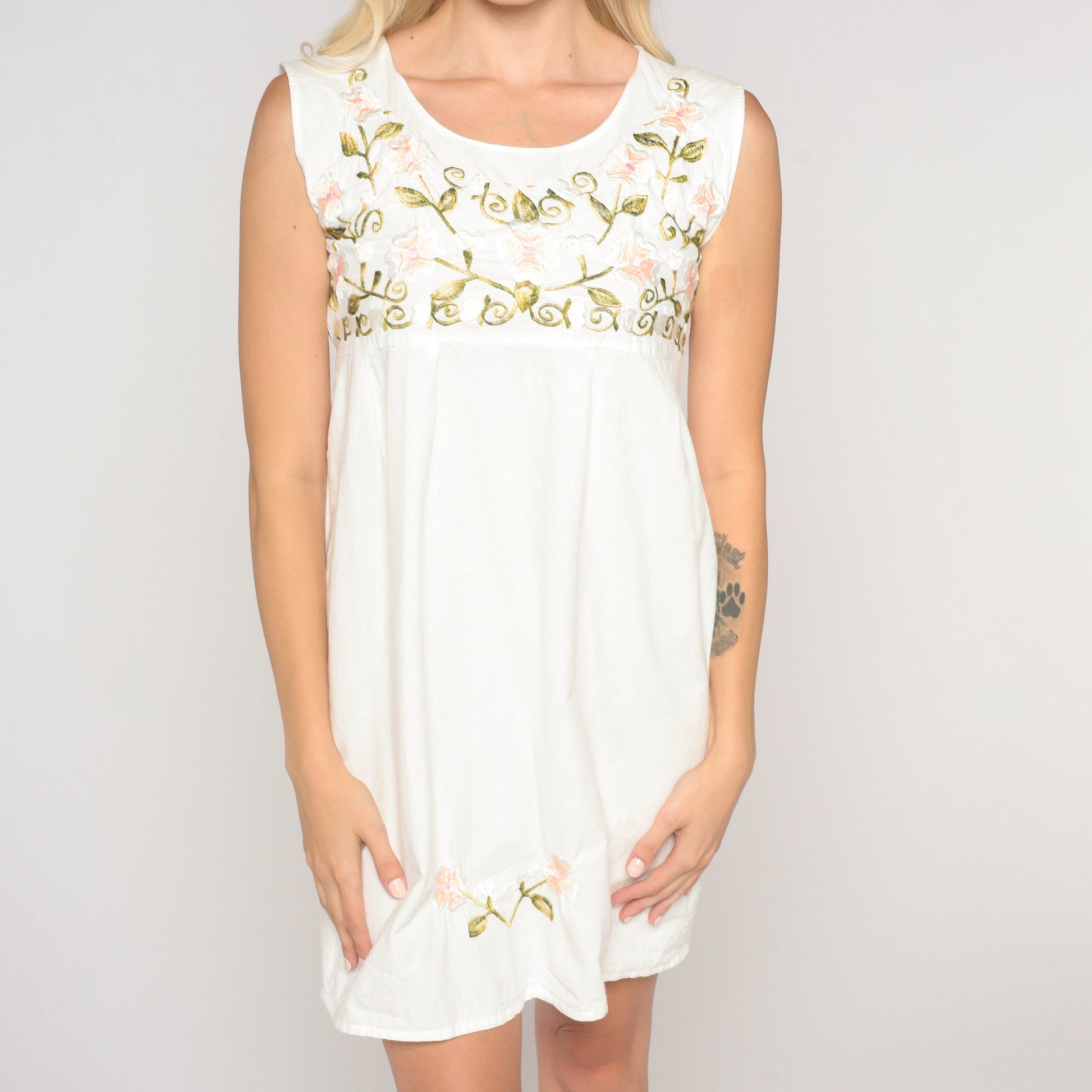 90s White Floral Embroidered Mini Dress Empire Waist Sleeveless Extra Small