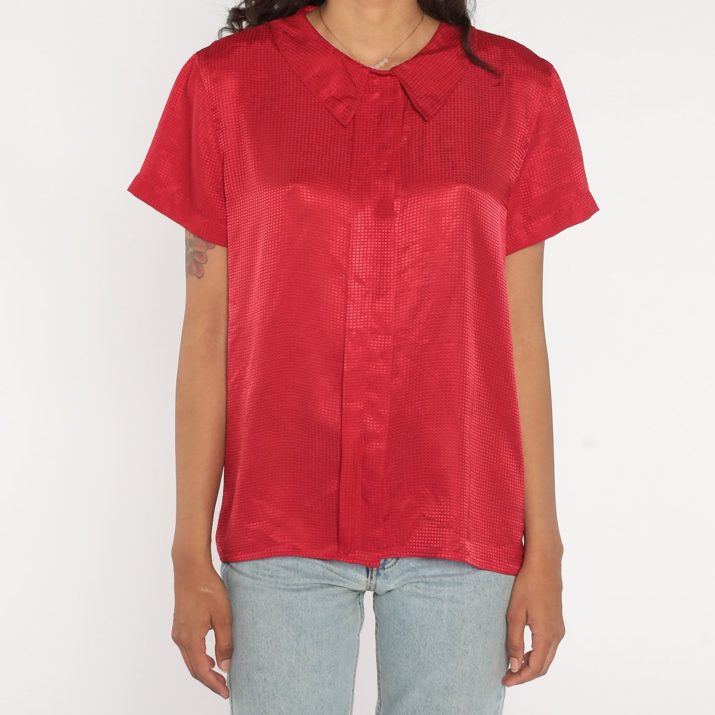 90s Red Shiny Embossed Button-Up Blouse Short Sleeve Collared Shirt Large L