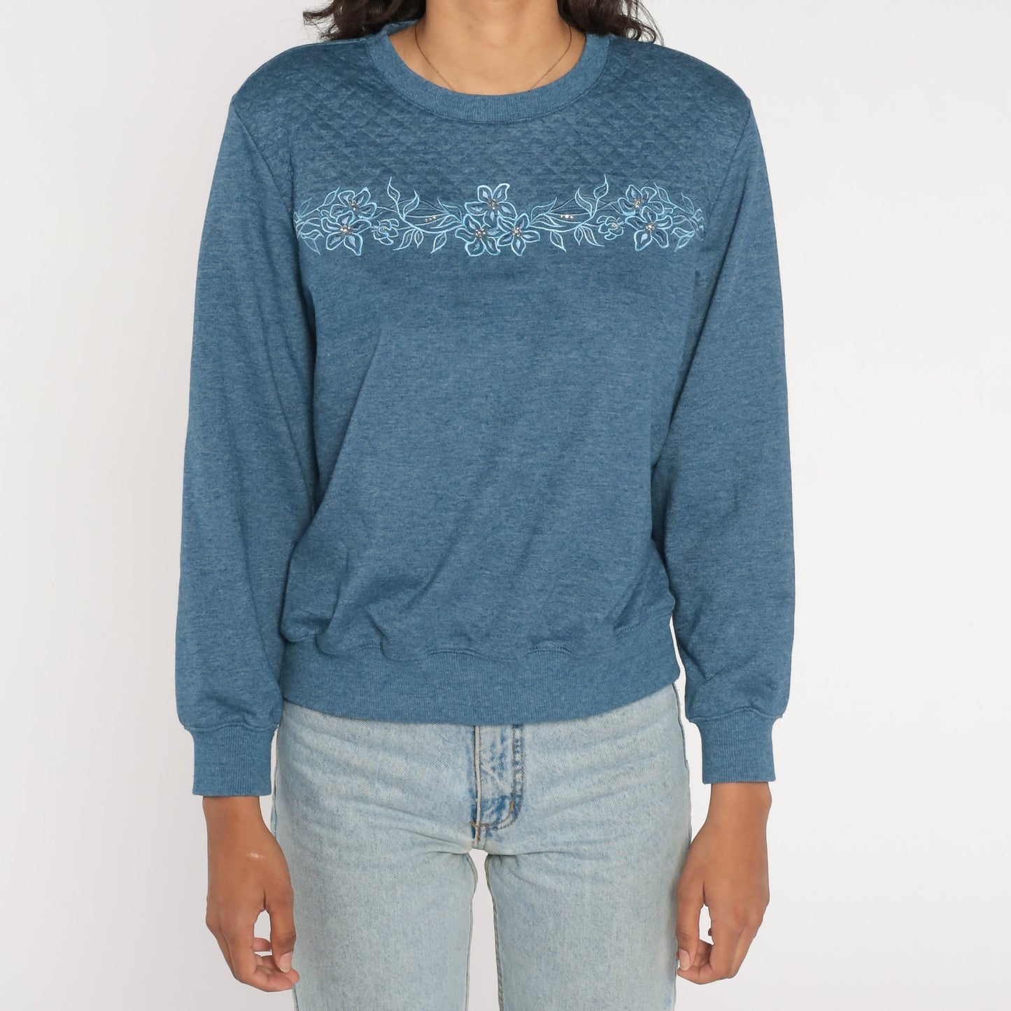 90s Blue Floral Embroidered Beaded Quilted Sweatshirt Petite Medium