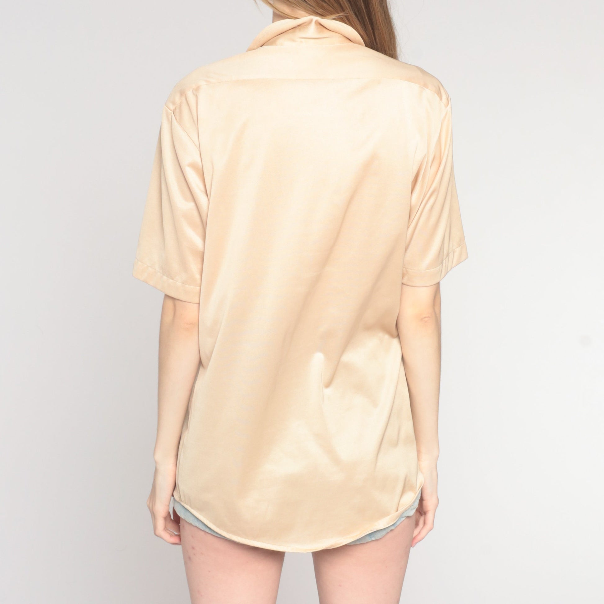 70s Champagne Button-Up Shirt Montgomery Ward Short Sleeve Collared Mens Small