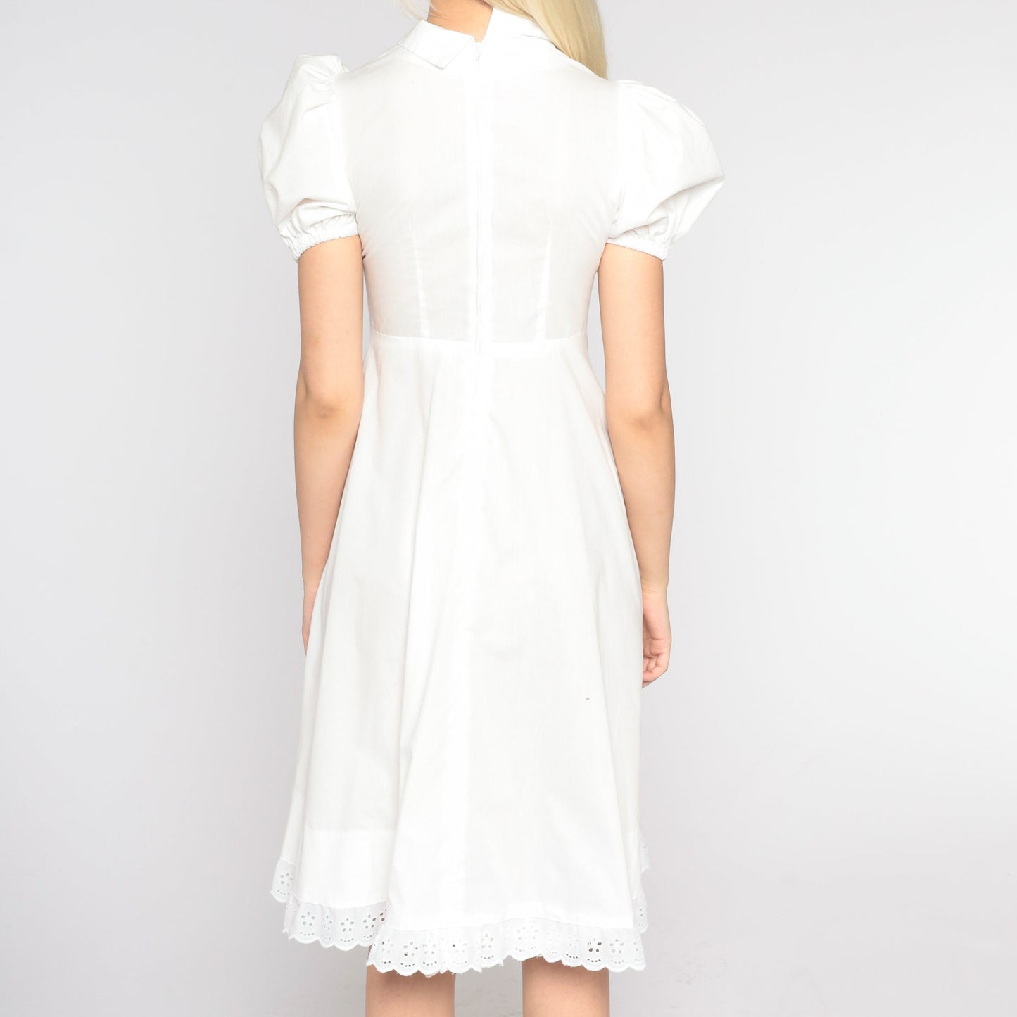 70s White Peasant Dress Puff Sleeve Eyelet Basque Waist Knee Length Extra Small