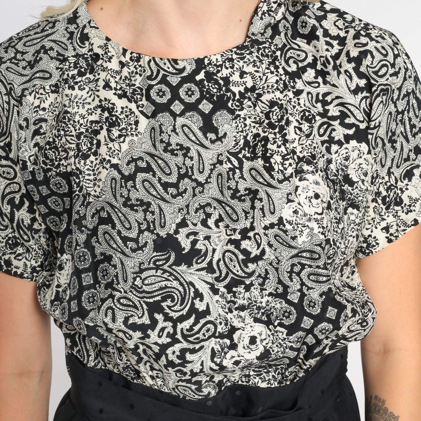 90s Black White Silk Midi Pencil Dress Abstract Floral Paisley Print Small 6