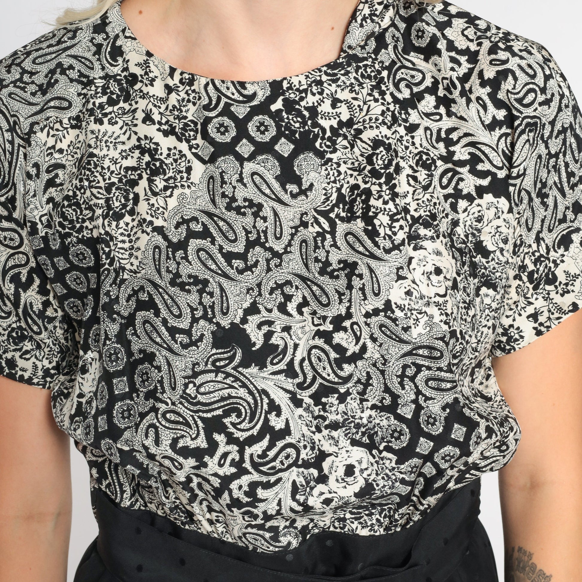 90s Black White Silk Midi Pencil Dress Abstract Floral Paisley Print Small 6