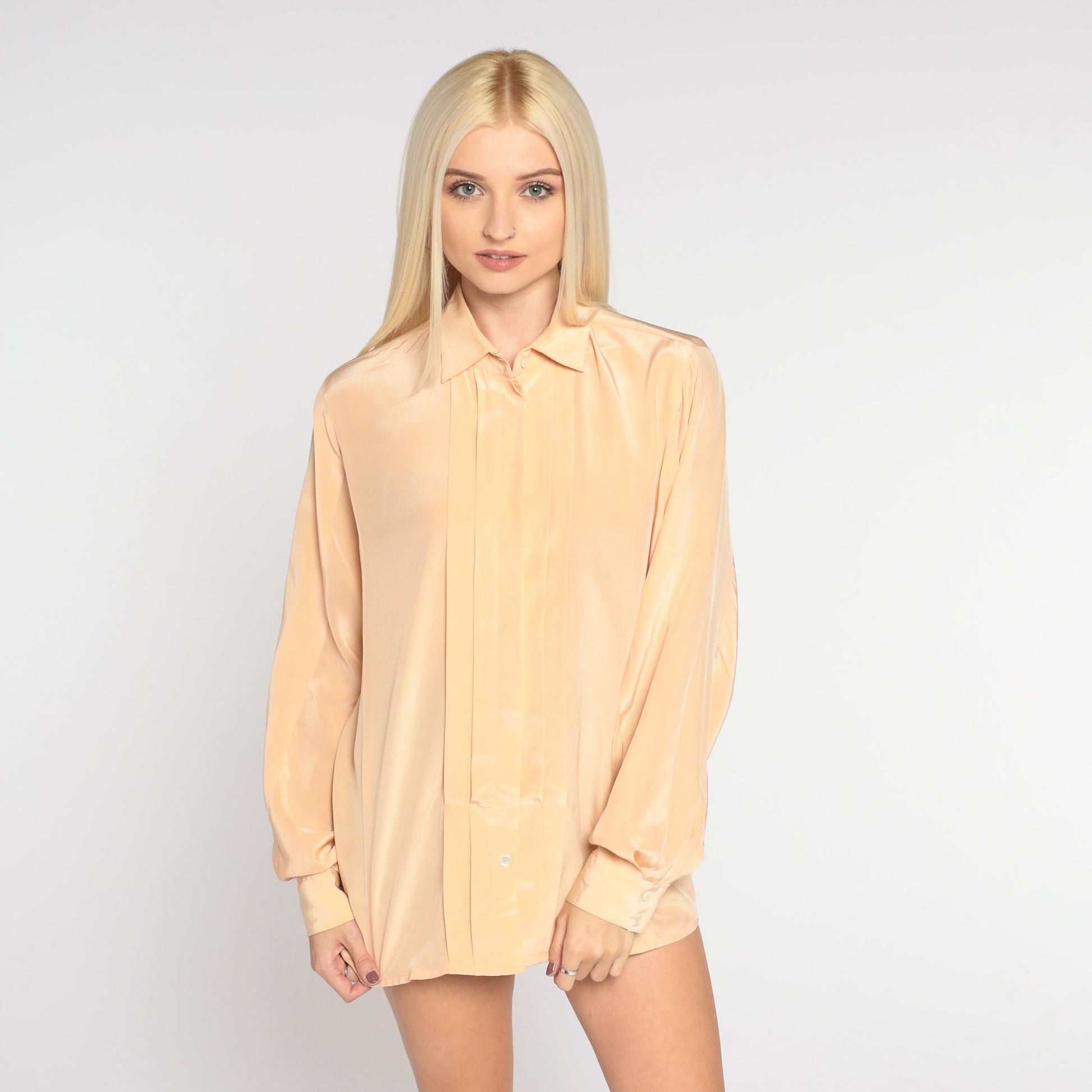 80s Peach Silk Button-Up Blouse Pleated Collar Long Sleeve Medium