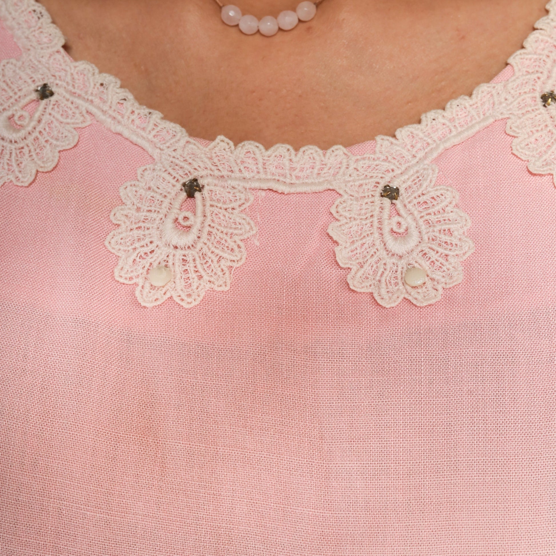 60s Pink Beaded Lace Trim Sheath Mini Dress Sleeveless Extra Small XS