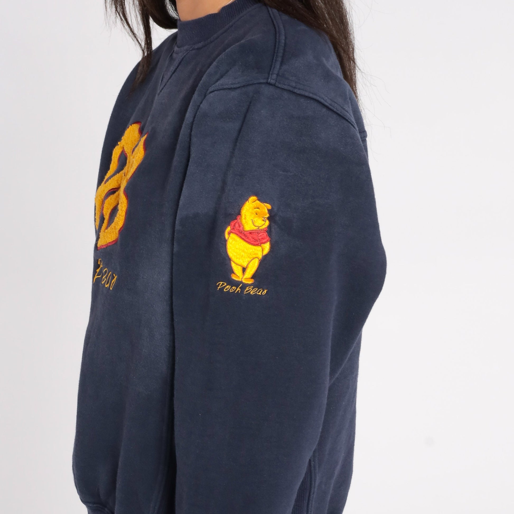 00s Winnie The Pooh Disney Sweatshirt Navy Graphic Crewneck Small S