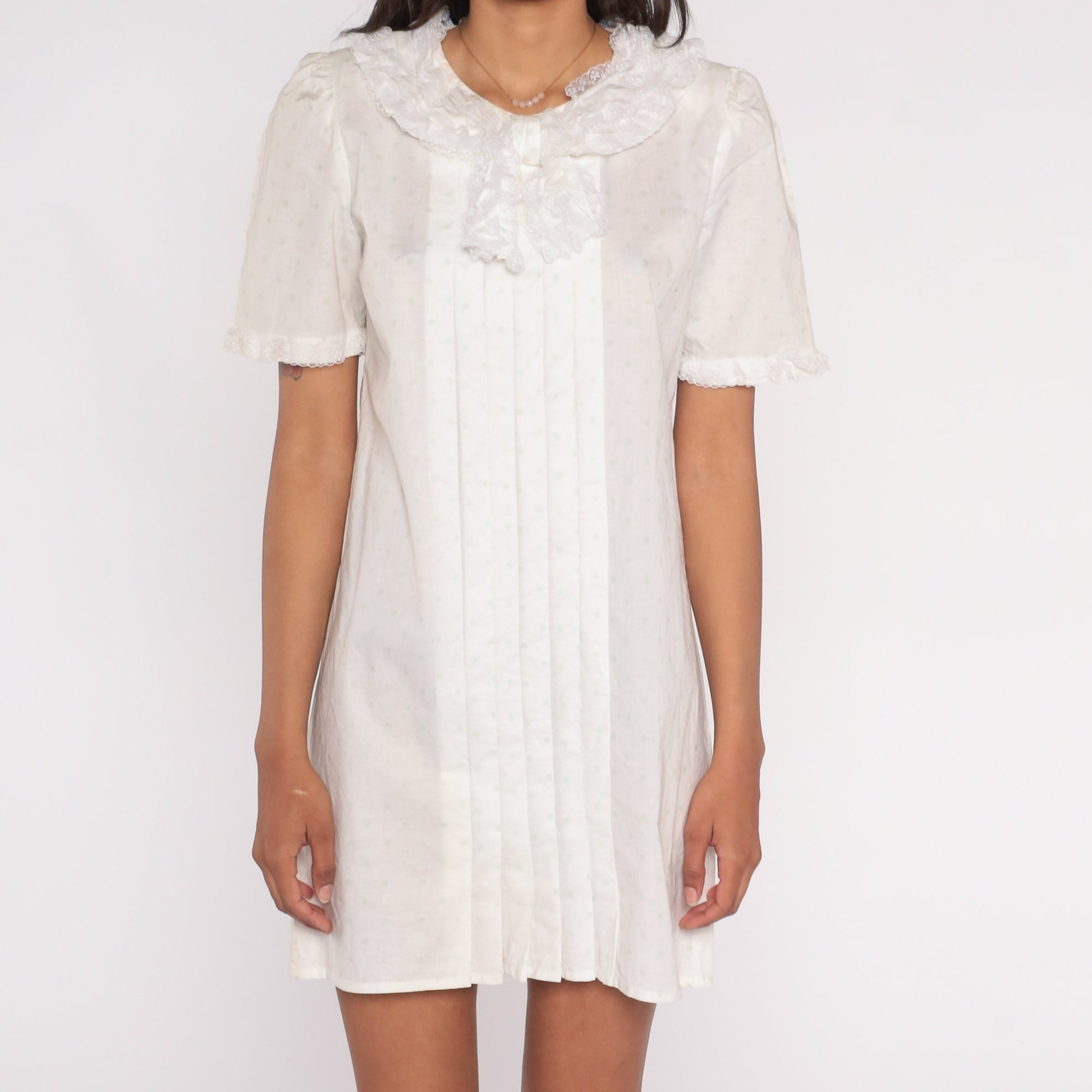 80s White Mini Dress Lace Collar Pleated Dot Print Short Sleeve Small