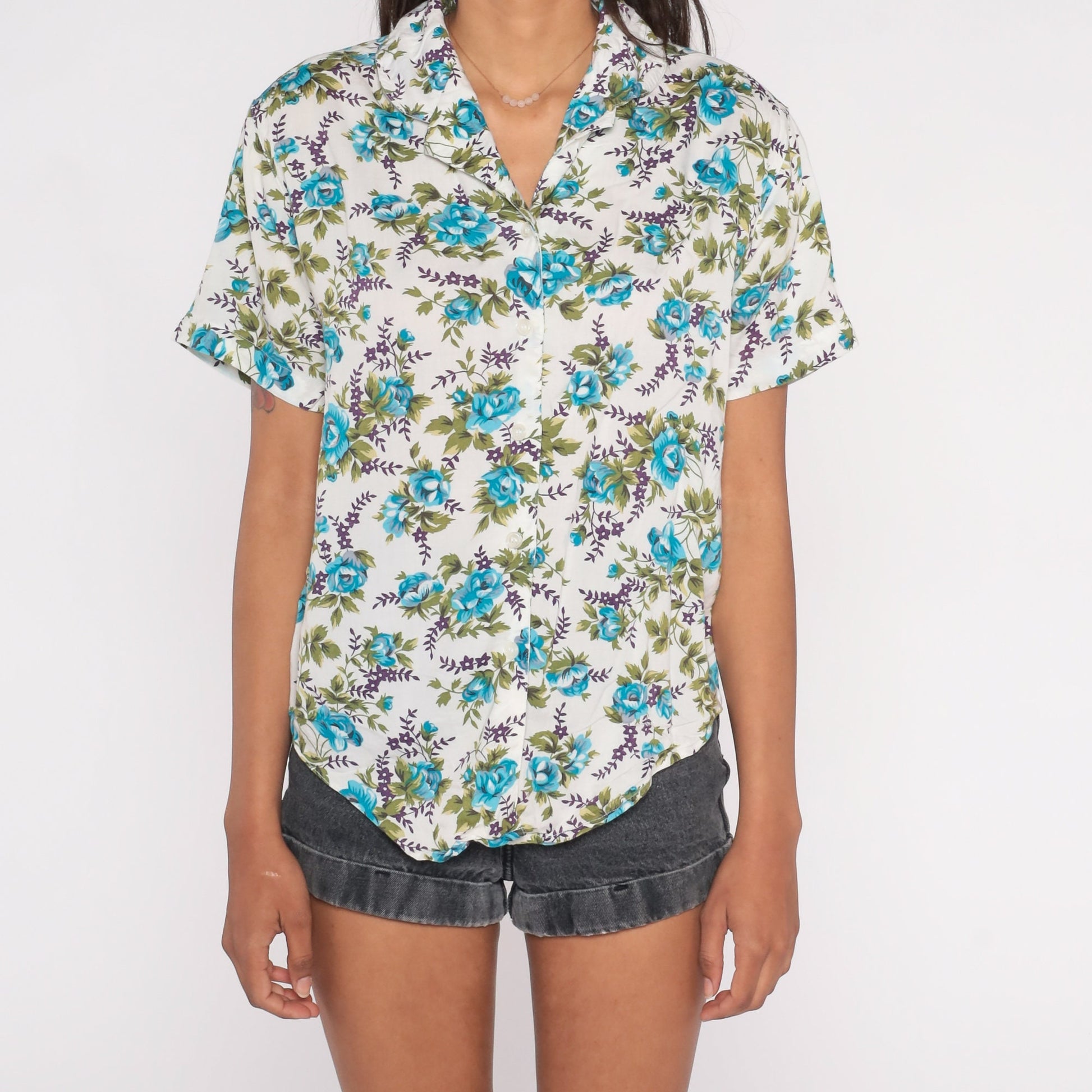 90s White Floral Rose Print Button-Up Blouse Short Sleeve Collared Medium M