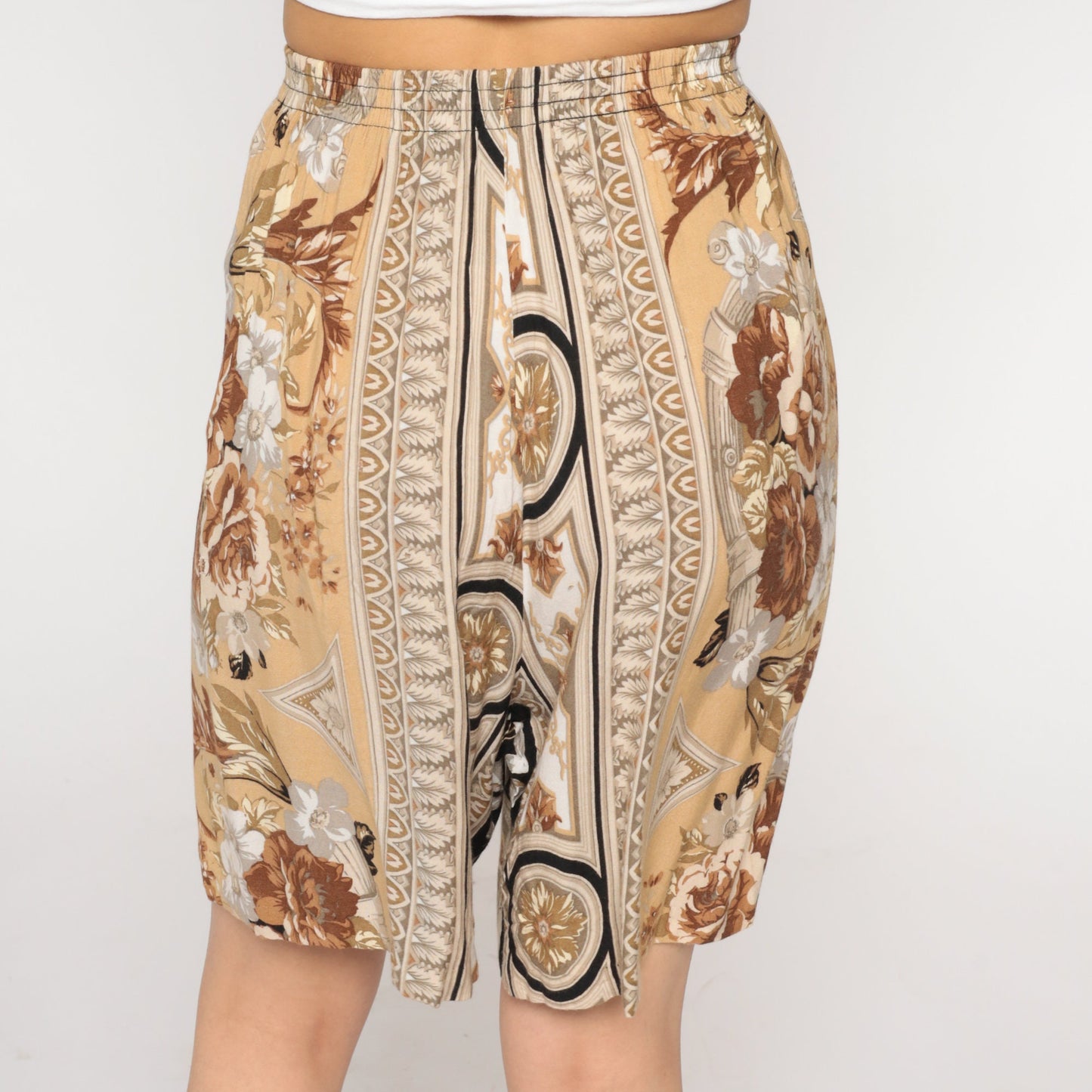 90s Floral Print High-Waisted Shorts Black Tan Medallion Drawstring Small