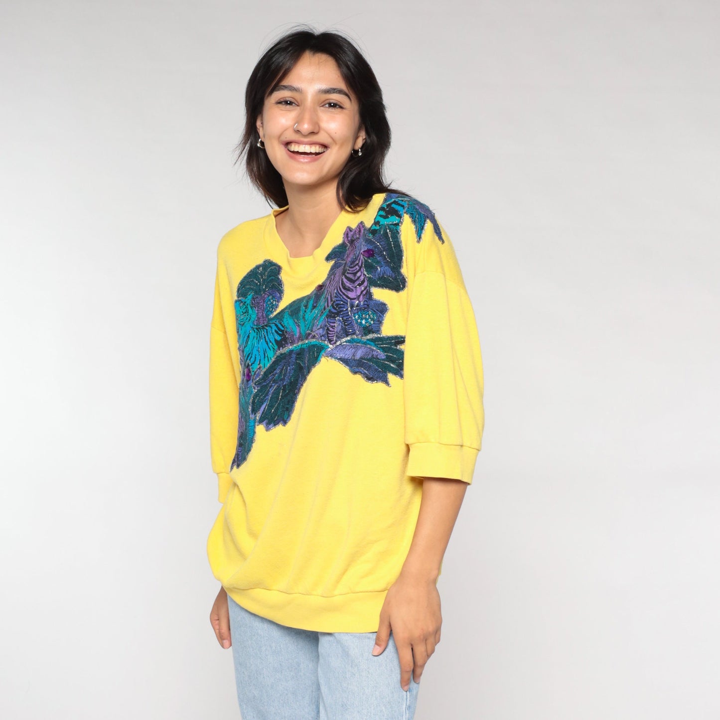 80s Wildlife Sweatshirt Yellow Glitter Tiger Zebra Palm Tree Applique Medium