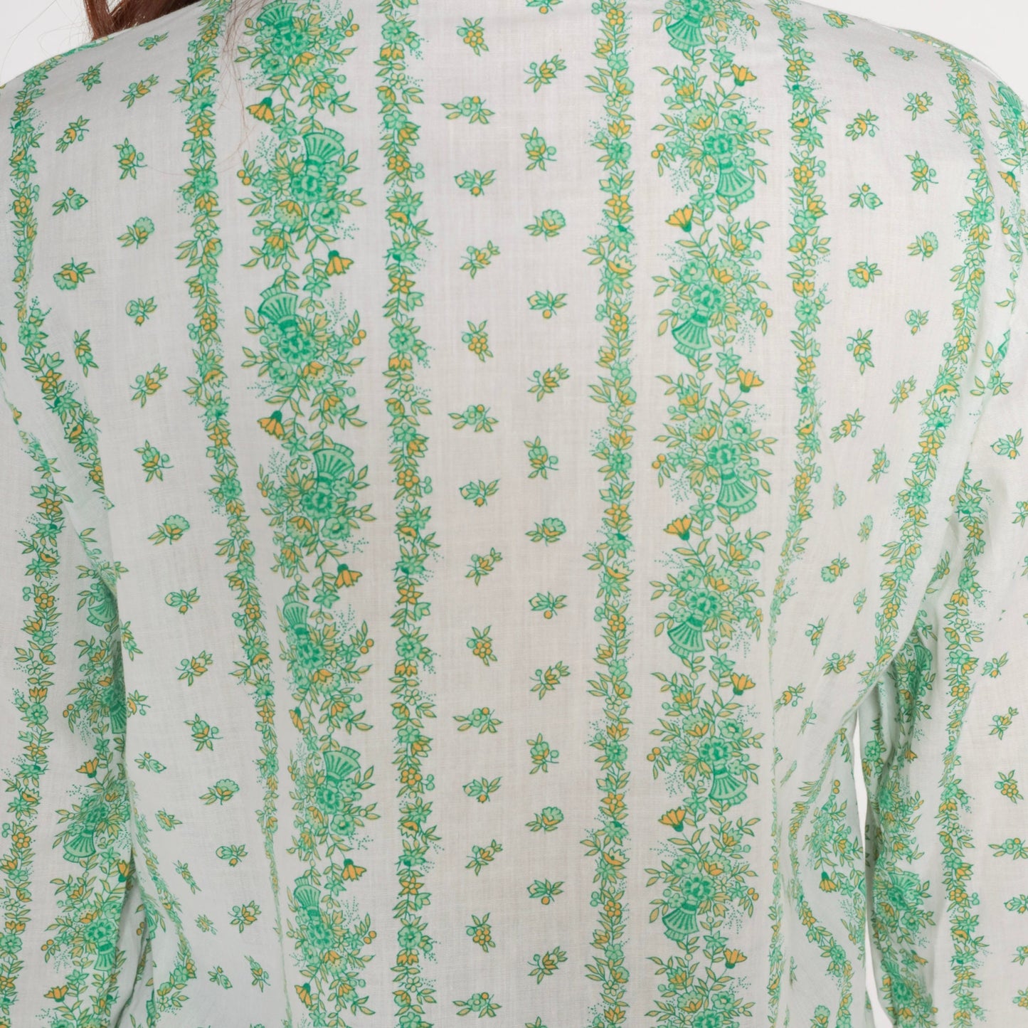 70s Floral Button-Up Shirt White Green Flower Pointed Collar Long Sleeve Medium