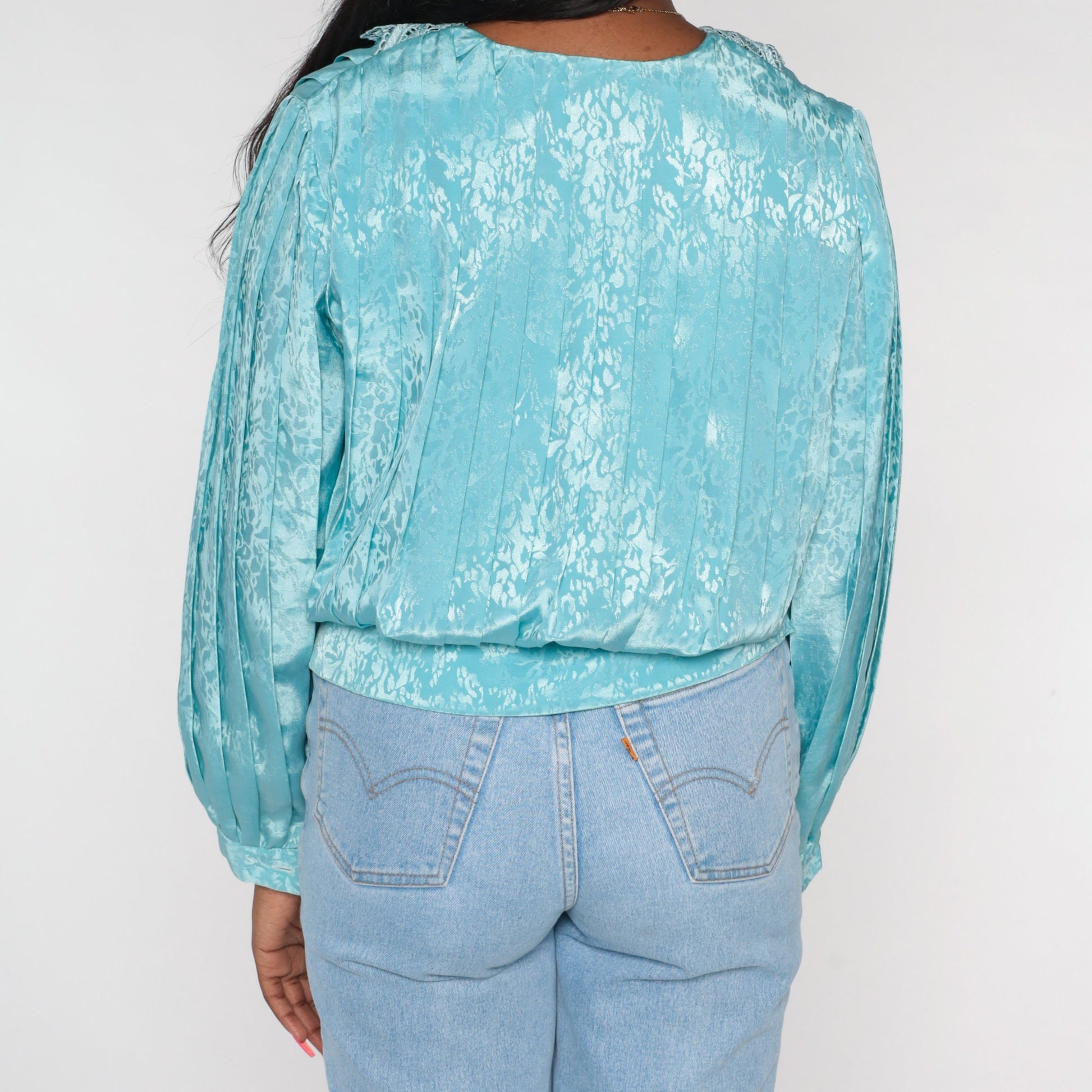 80s Blue Embossed Blouse Crochet Collar V-Neck Pleated Long Sleeve Medium
