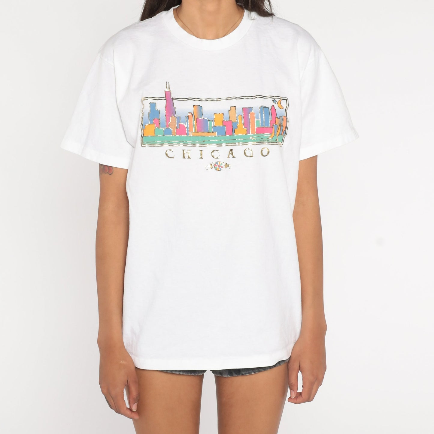 00s Chicago Cityscape Graphic T-Shirt Metallic Print Medium