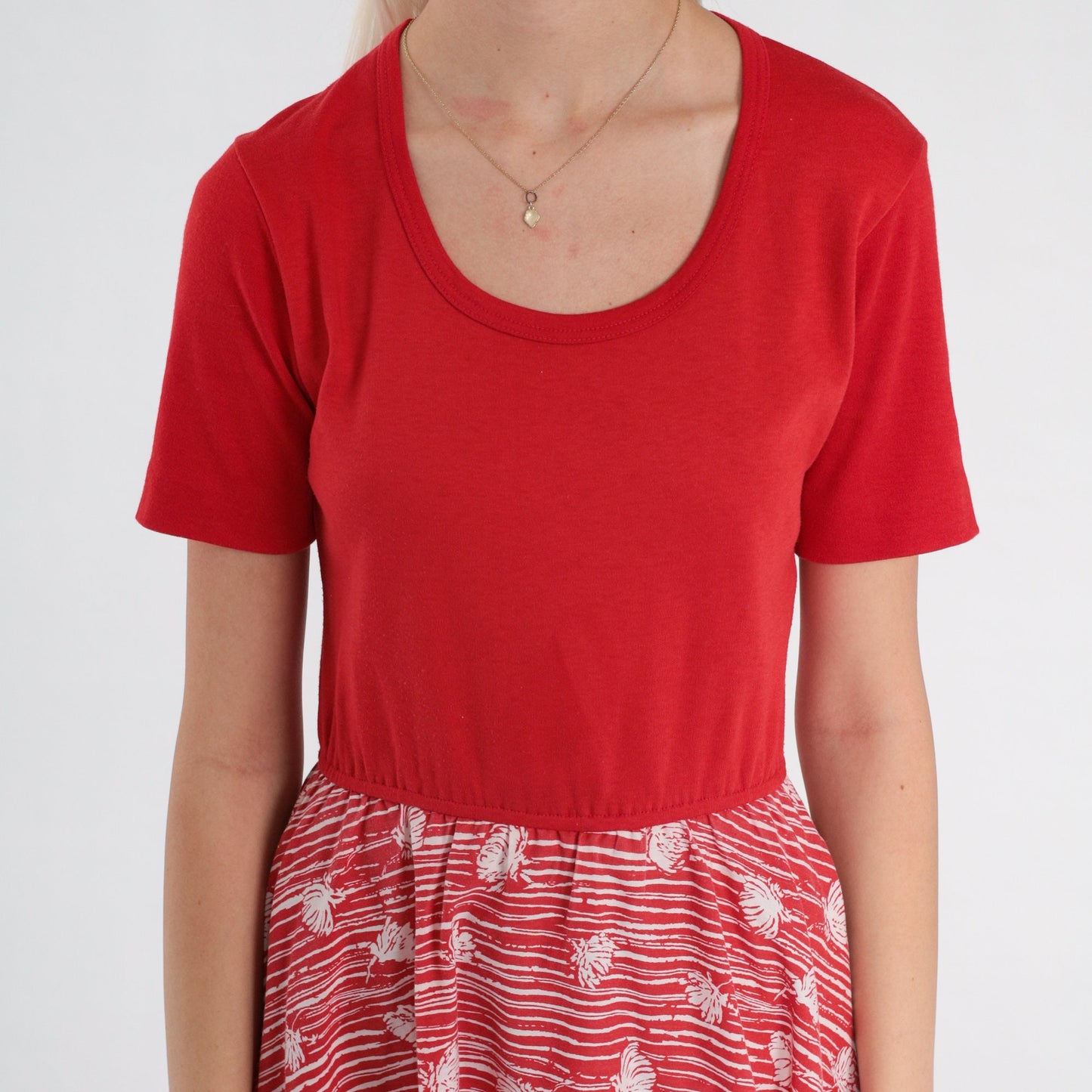 70s Red Floral Midi Dress High Waist Scoop Neck Short Sleeve Small Medium