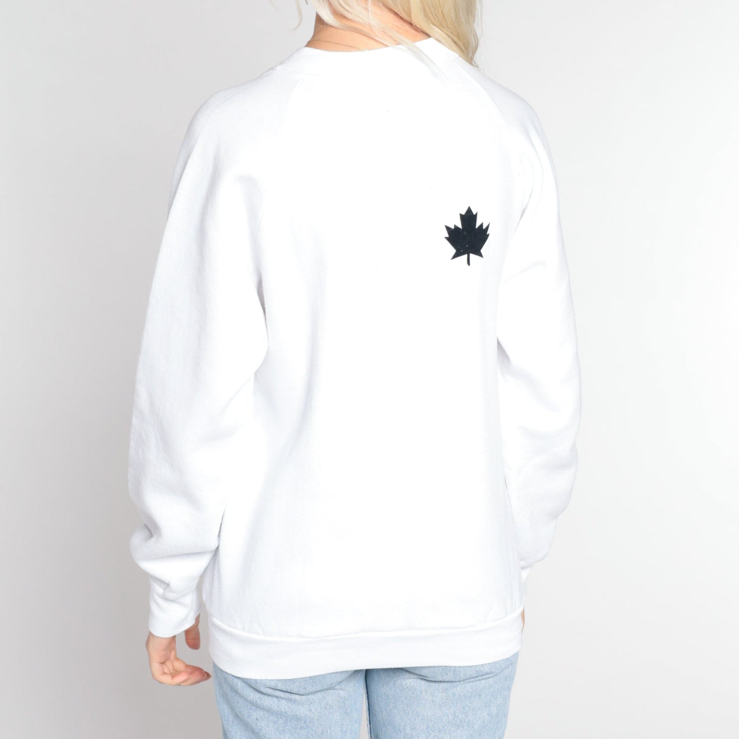 90s Montreal Canada Coat of Arms Sweatshirt White Crewneck Pullover Medium
