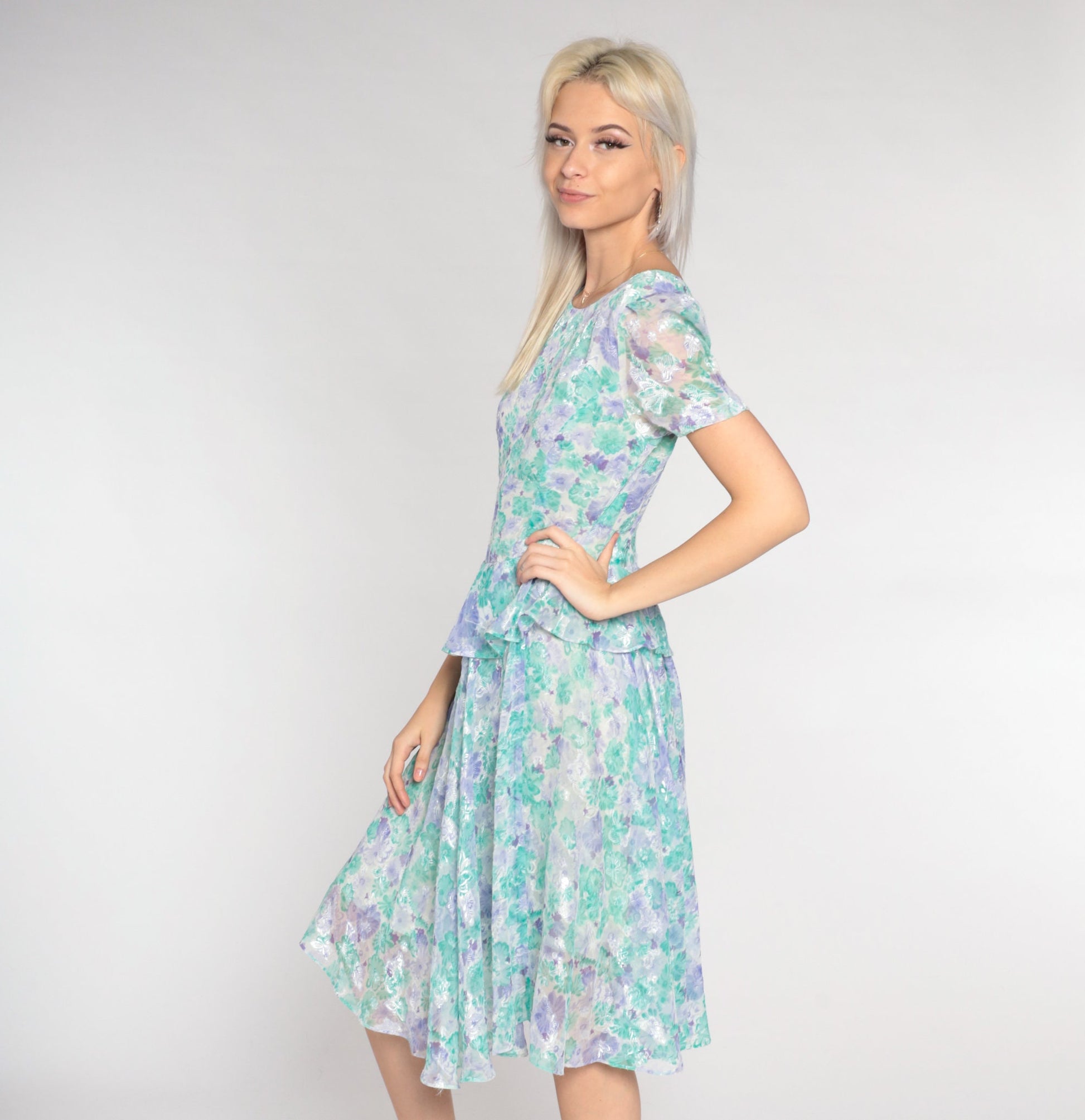 80s Floral Peplum Dress Puff Sleeve Knee-Length White Purple Green Small