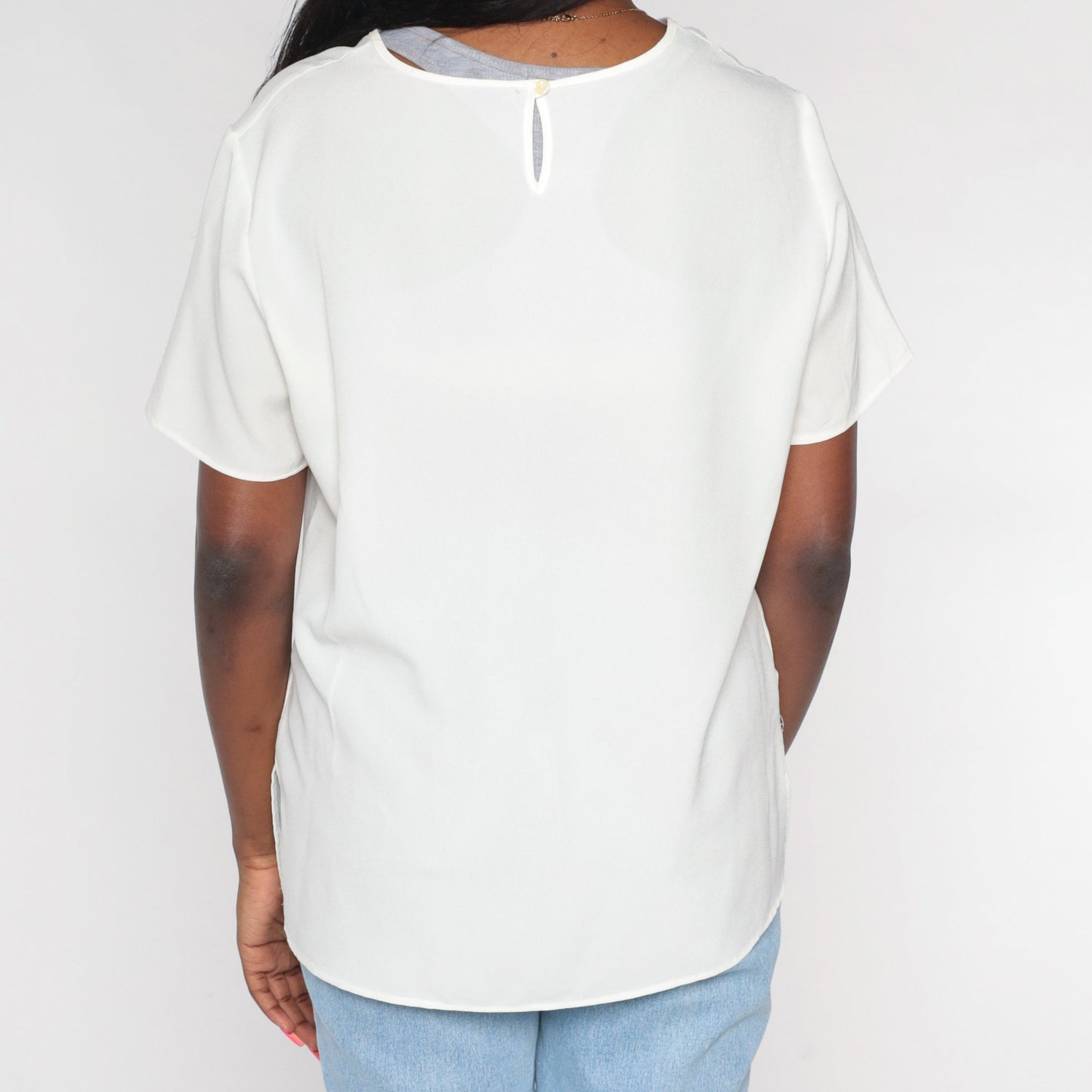 80s White Short Sleeve Blouse Keyhole Back Button Large L