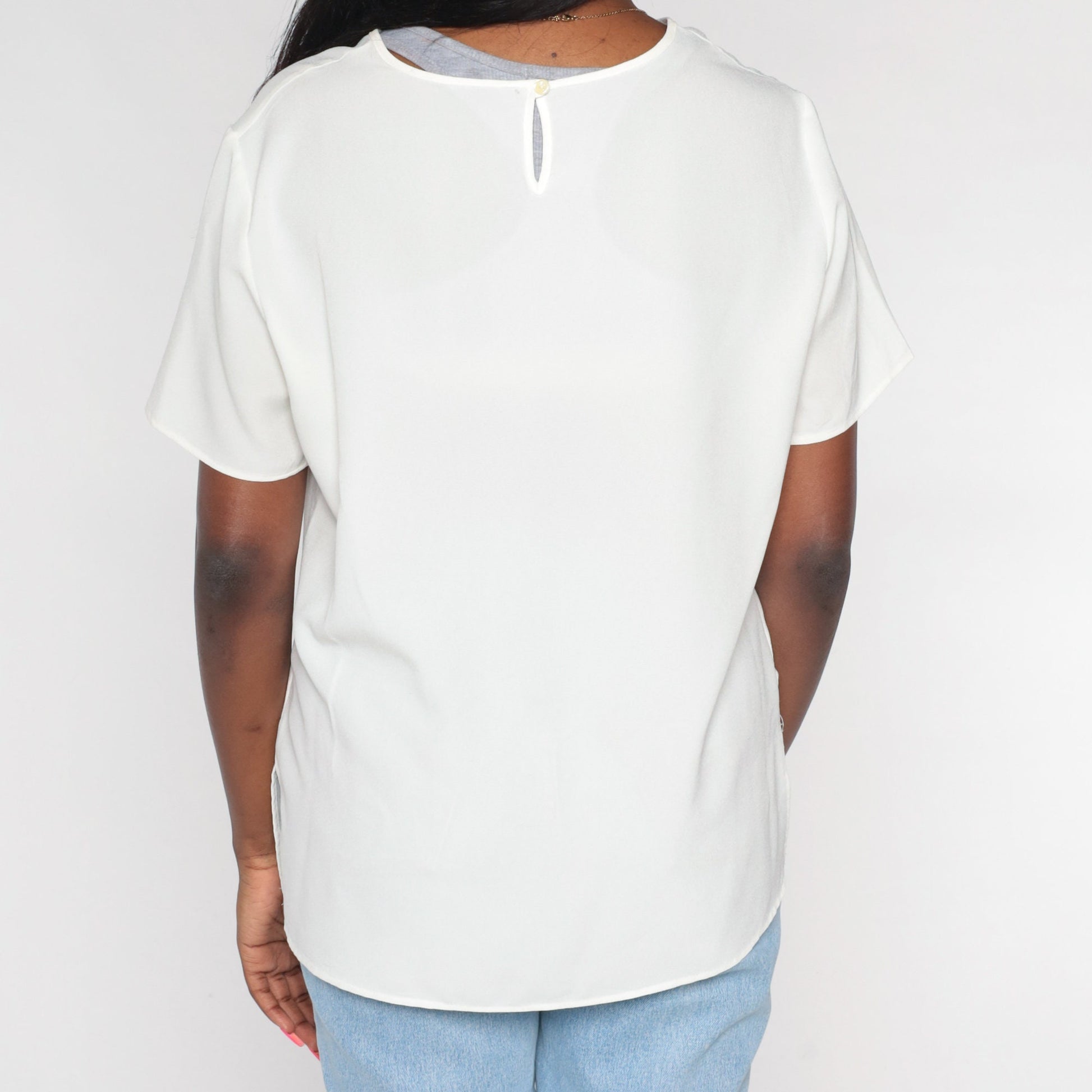 80s White Short Sleeve Blouse Keyhole Back Button Large L