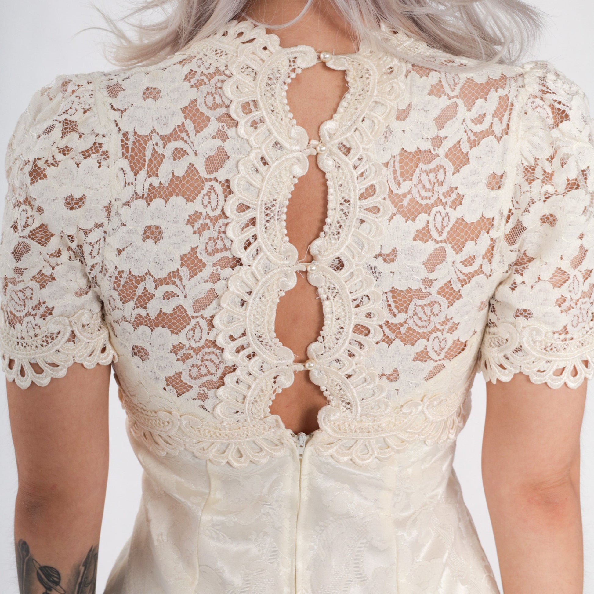 90s Scott McClintock Off-White Brocade Lace Mini Dress Short Sleeve Extra Small