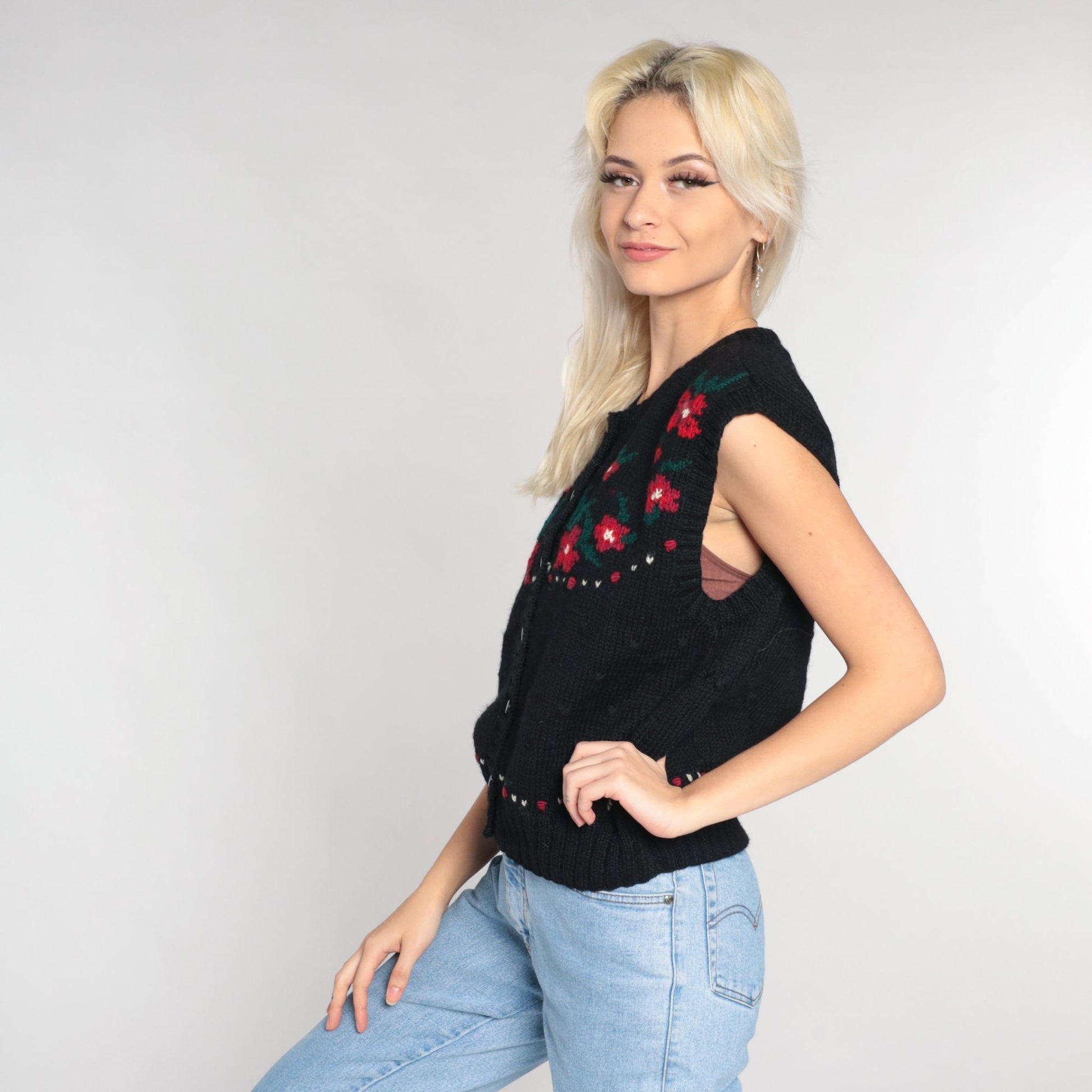 80s Black Wool Floral Button-Up Sweater Vest Red Flower Knit Large