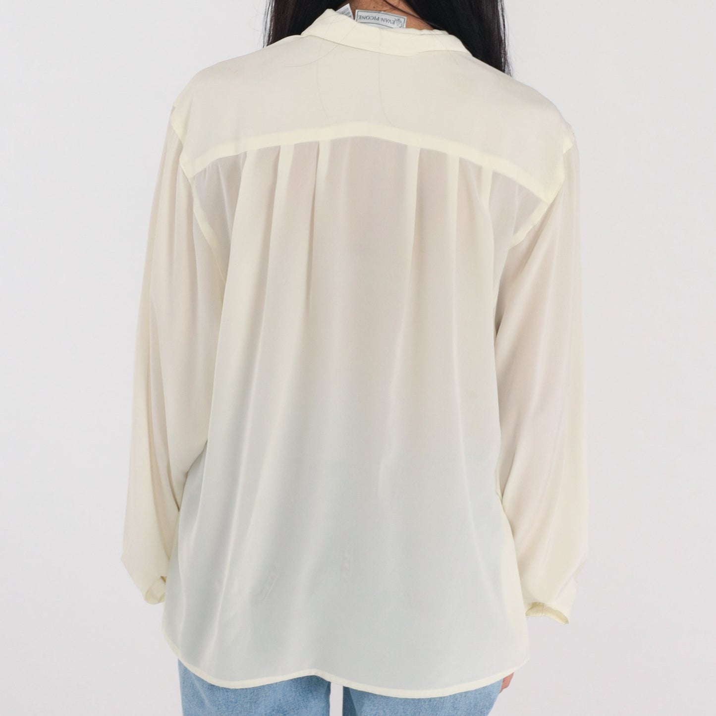 90s Evan Picone Cream Pleated Button-Up Blouse Collared Long Sleeve Large
