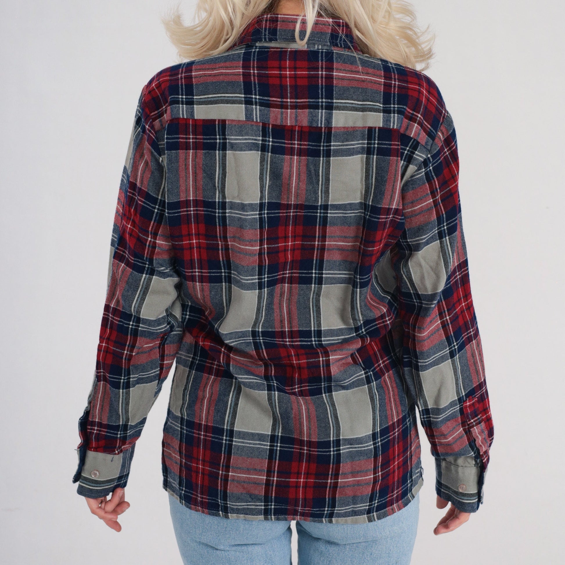 90s Plaid Flannel Button-Up Shirt Red Grey Long Sleeve Small S