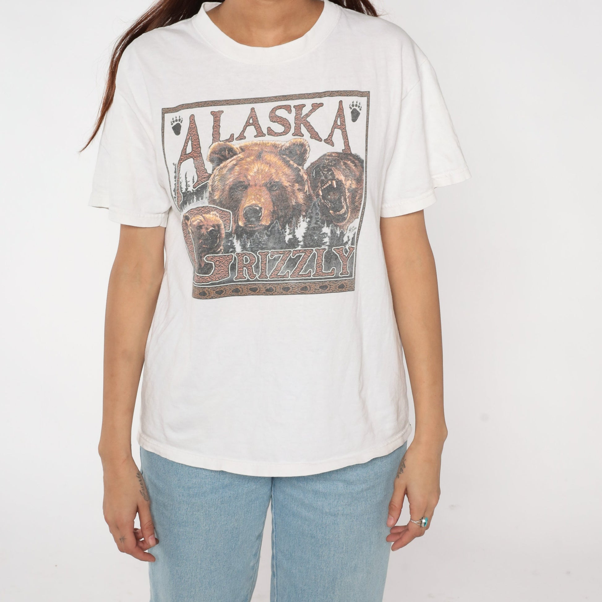 90s Grizzly Bear Alaska Wildlife Graphic T-Shirt White Cotton Medium M