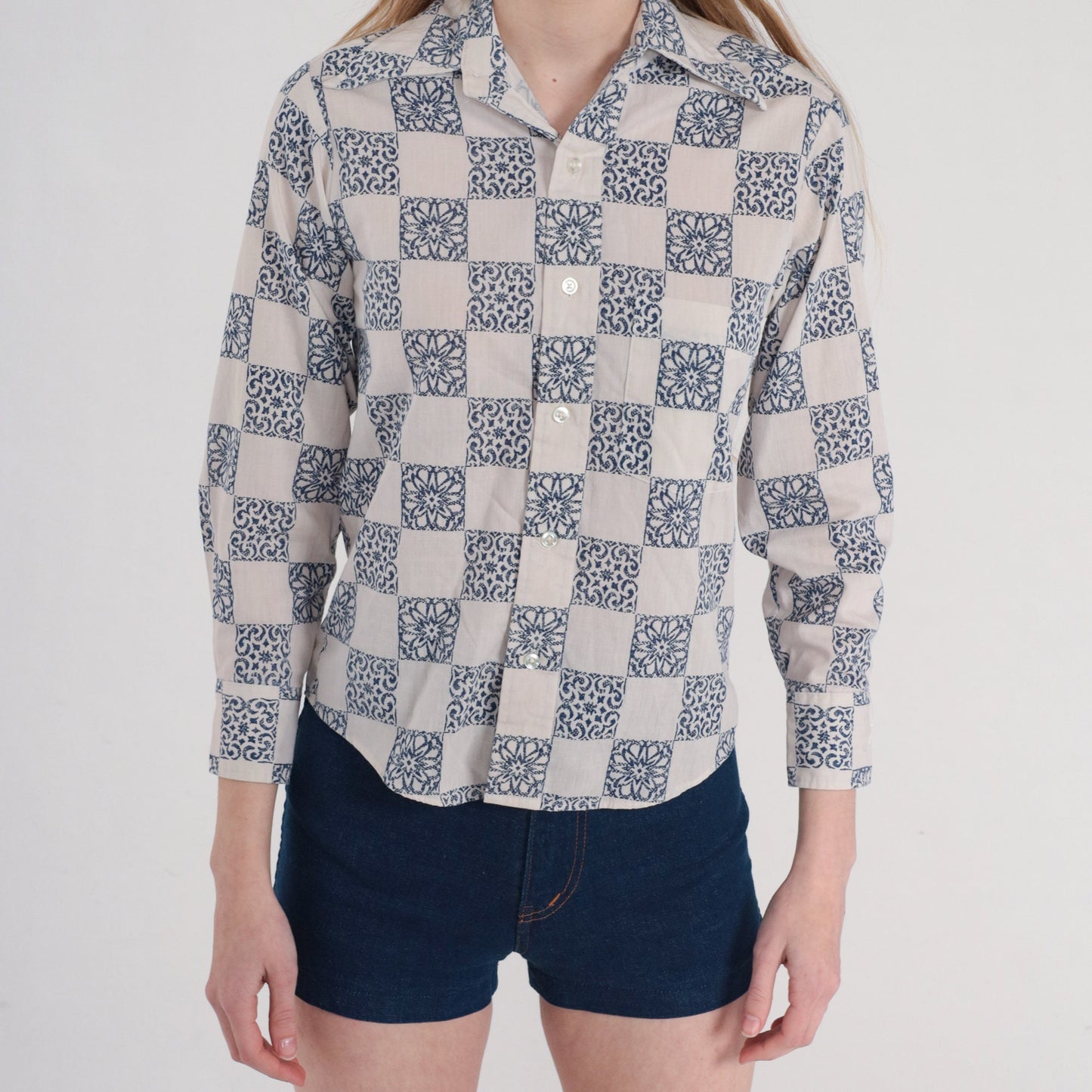 70s Checkered Tile Print Button Up Shirt Blue White Pointed Collar XS