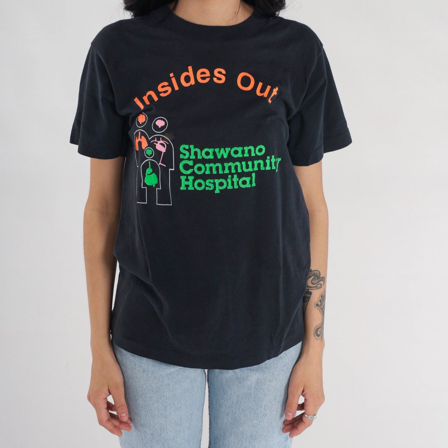 80s Shawano Community Hospital Screen Stars Graphic T-Shirt Black Small