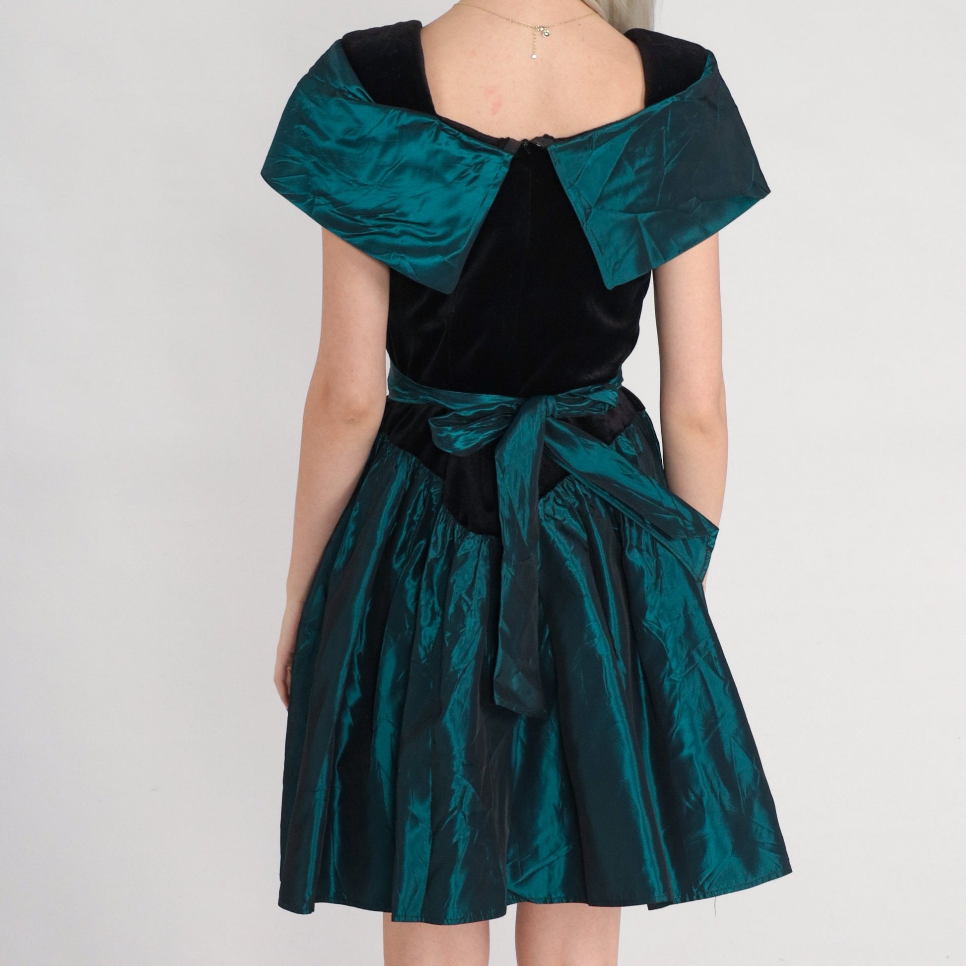 90s Black Velvet Green Mini Dress High Waist Full Skirt Small S