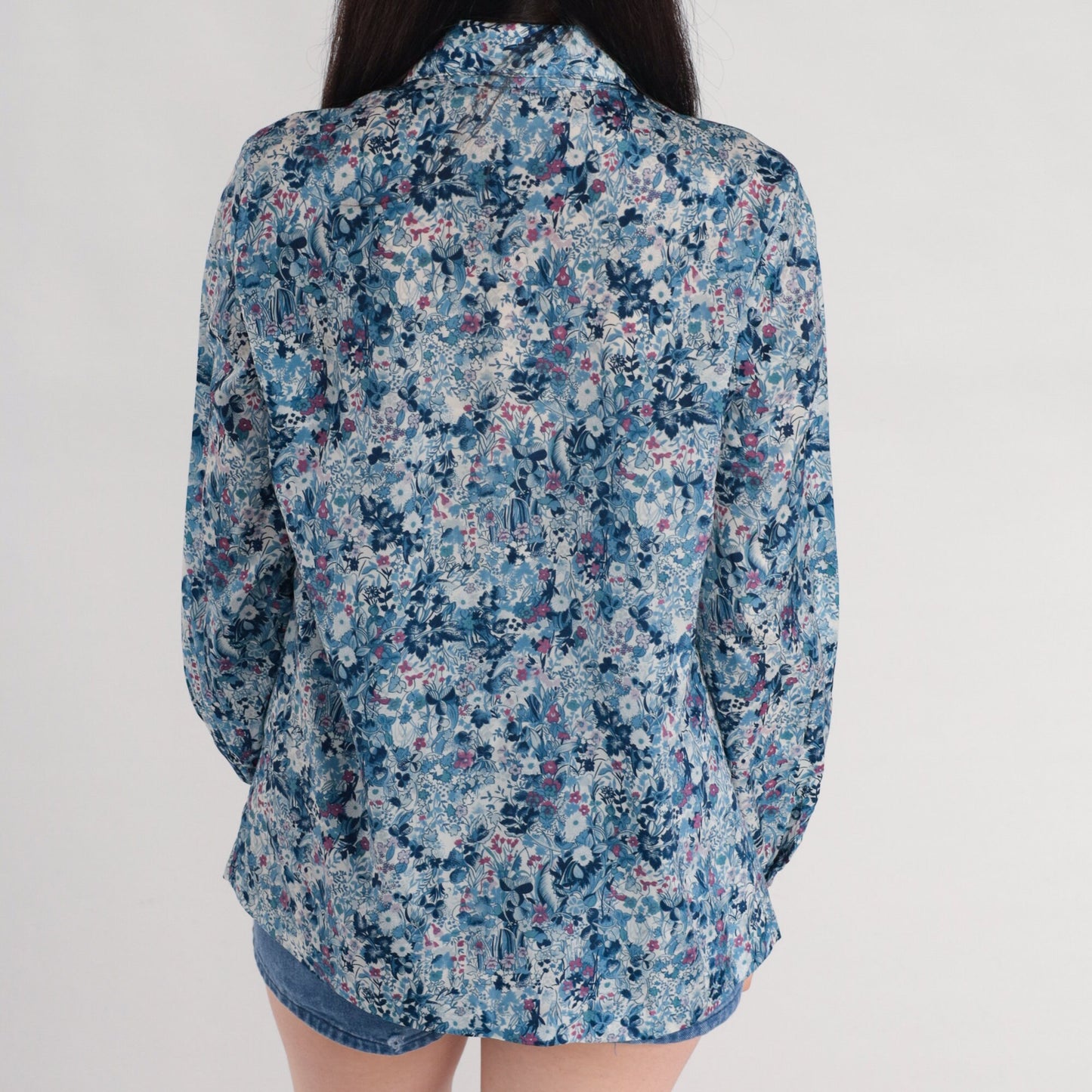 70s Blue Floral Button-Up Blouse Long Sleeve Collared Shirt Medium M