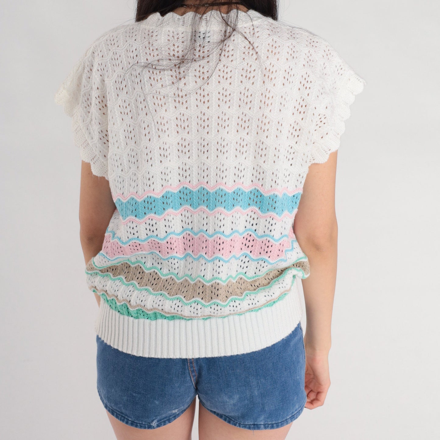 80s White Striped Open Weave Knit Top Scalloped Short Sleeve Medium