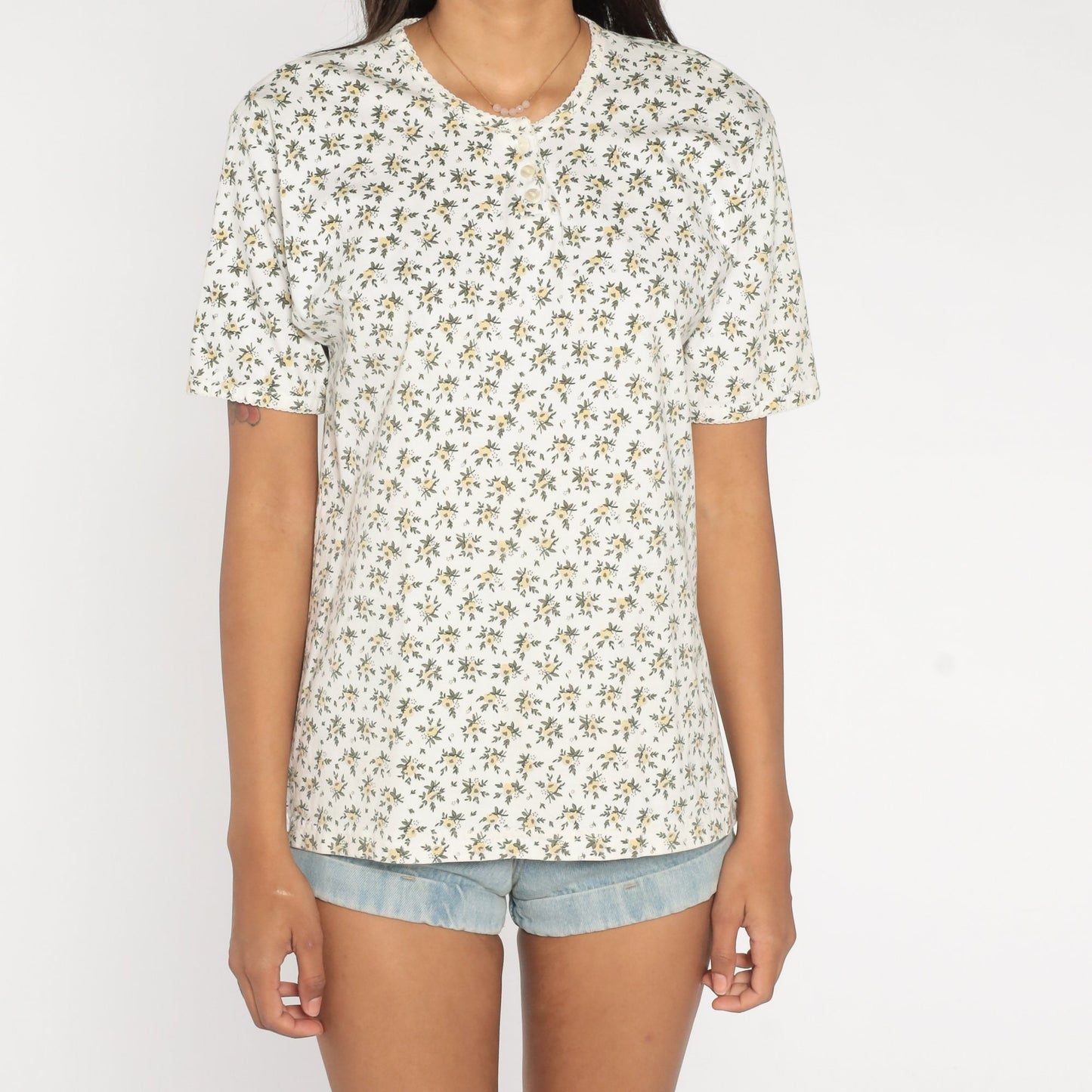 90s Floral Henley Shirt White Short Sleeve Quarter Button Cotton Top Medium