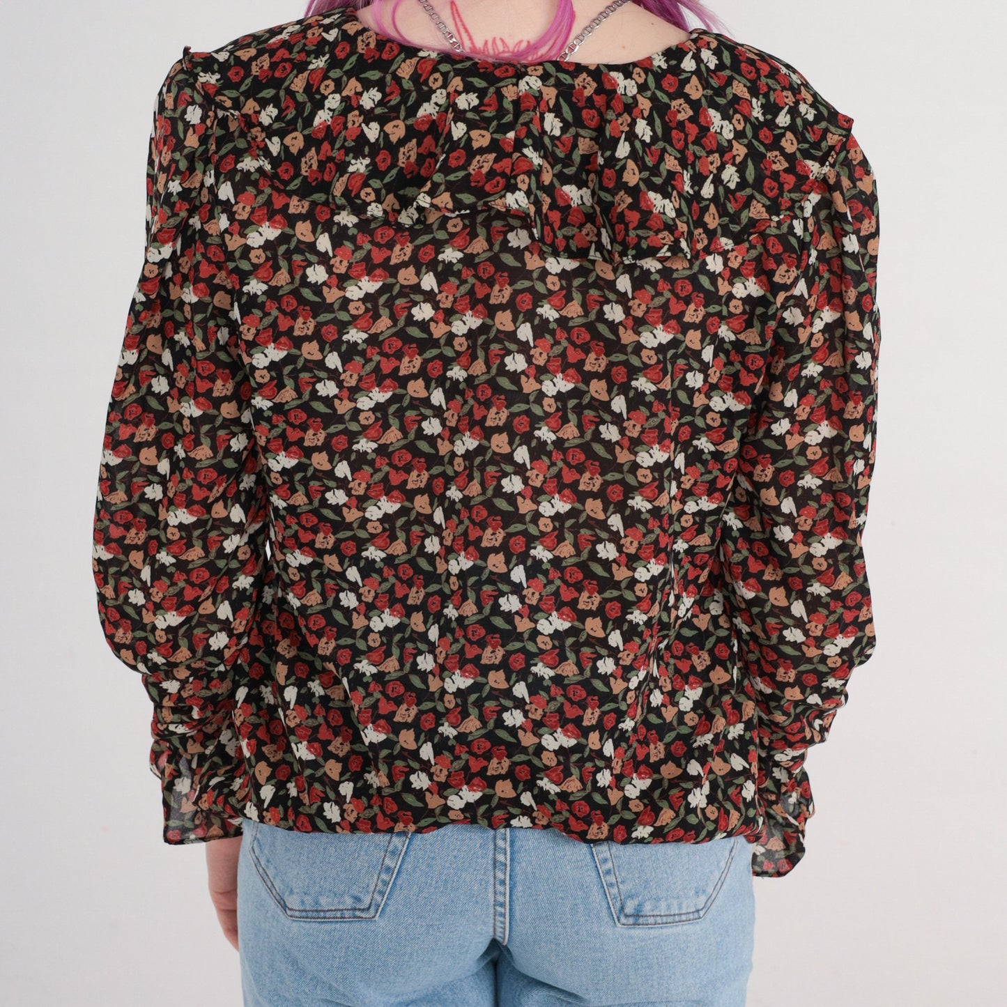 00s Floral Print Blouse Long Sleeve Ruffle Neckline Red Green Black Medium