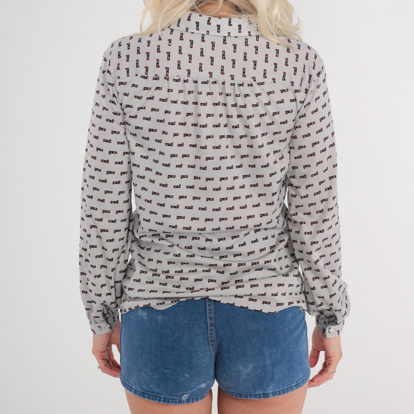 70s Grey Abstract Print Button-Up Blouse Dagger Collar Long Sleeve Medium