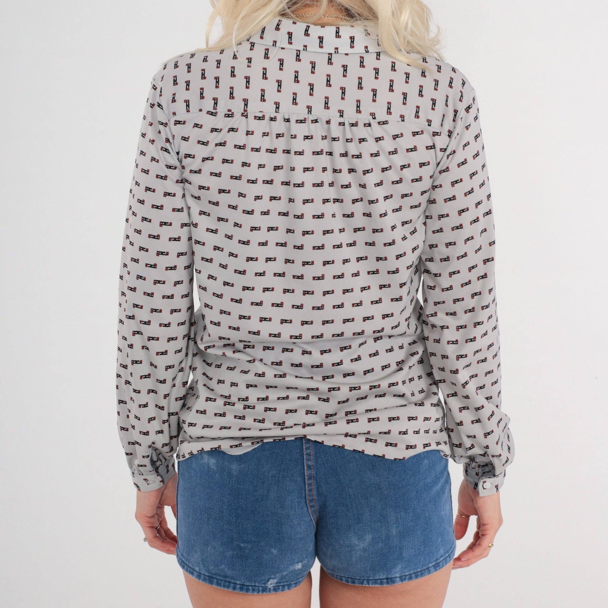 70s Grey Abstract Print Button-Up Blouse Dagger Collar Long Sleeve Medium