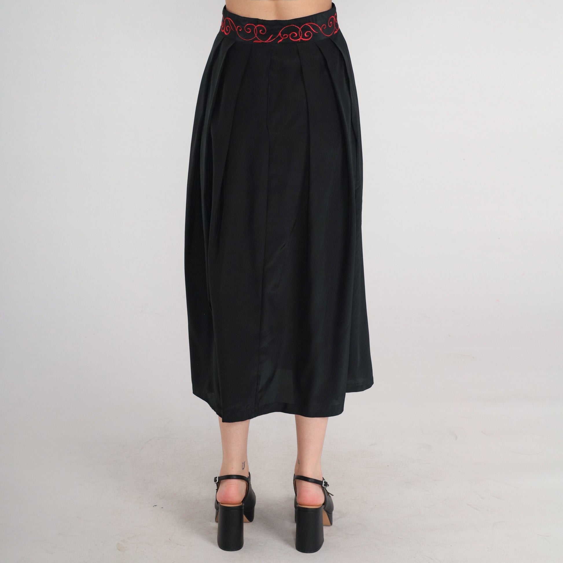 70s Black Midi Skirt High Waisted A-Line Red Embroidered Extra Small