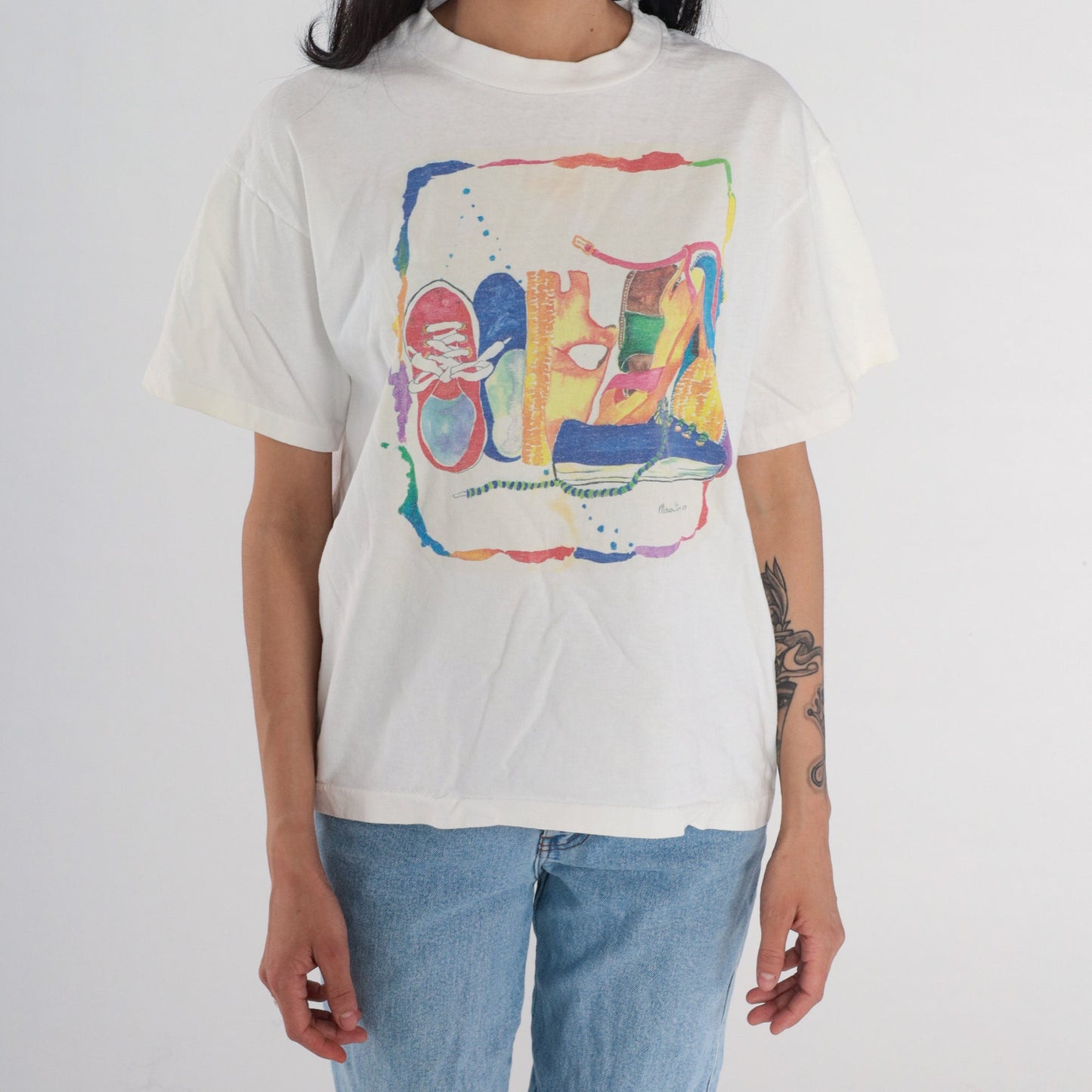 90s Shoe Graphic T-Shirt White Single Stitch Vintage Tee Medium