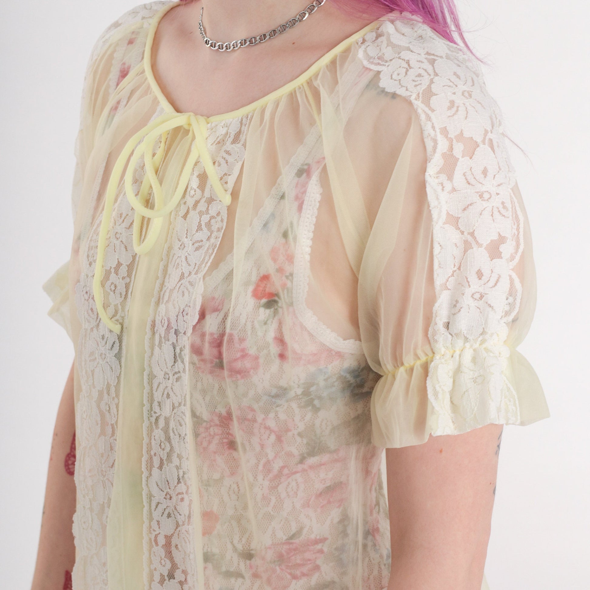 70s Yellow Sheer Nylon Lace Lingerie Robe Kimono Small