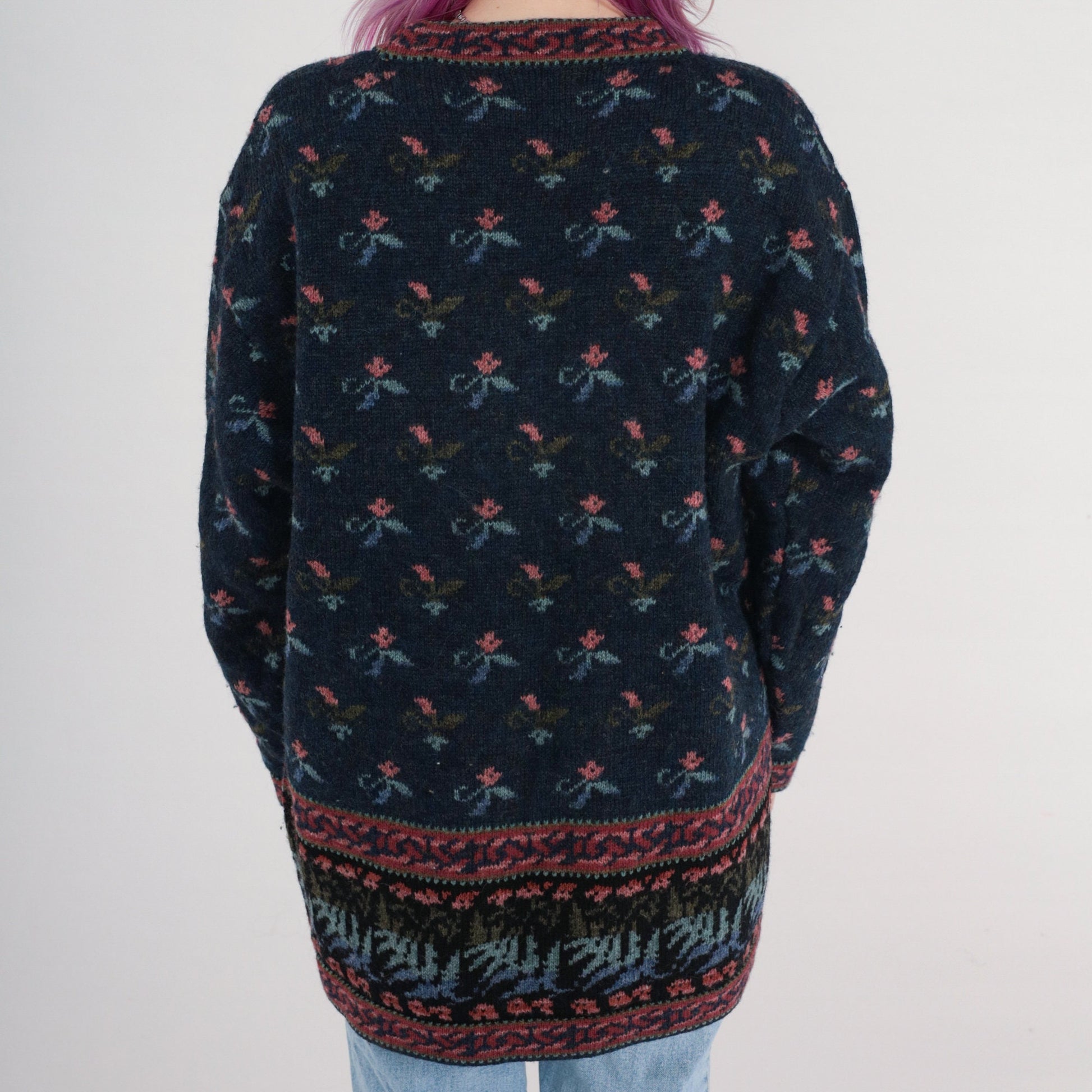 00s Floral Knit Sweater Navy Blue Icelandic Design Wool Crewneck Large L