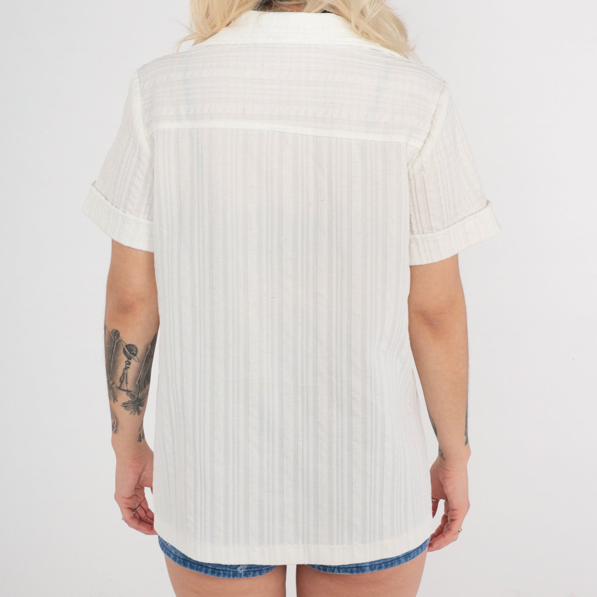 70s White Toggle Button Blouse Dagger Collar Short Sleeve Shirt Large L