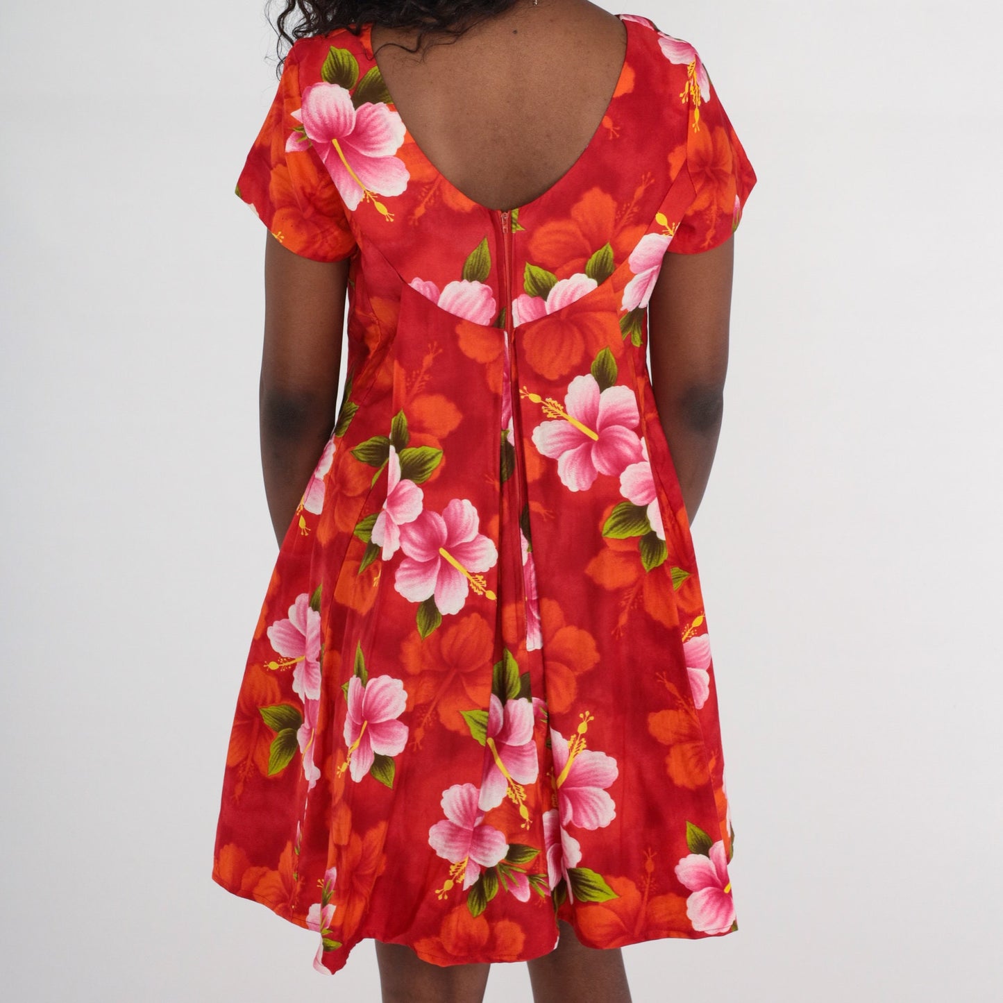 70s Ui-Maikai Hawaiian Floral Shift Dress Mini Red Pink Cotton Medium