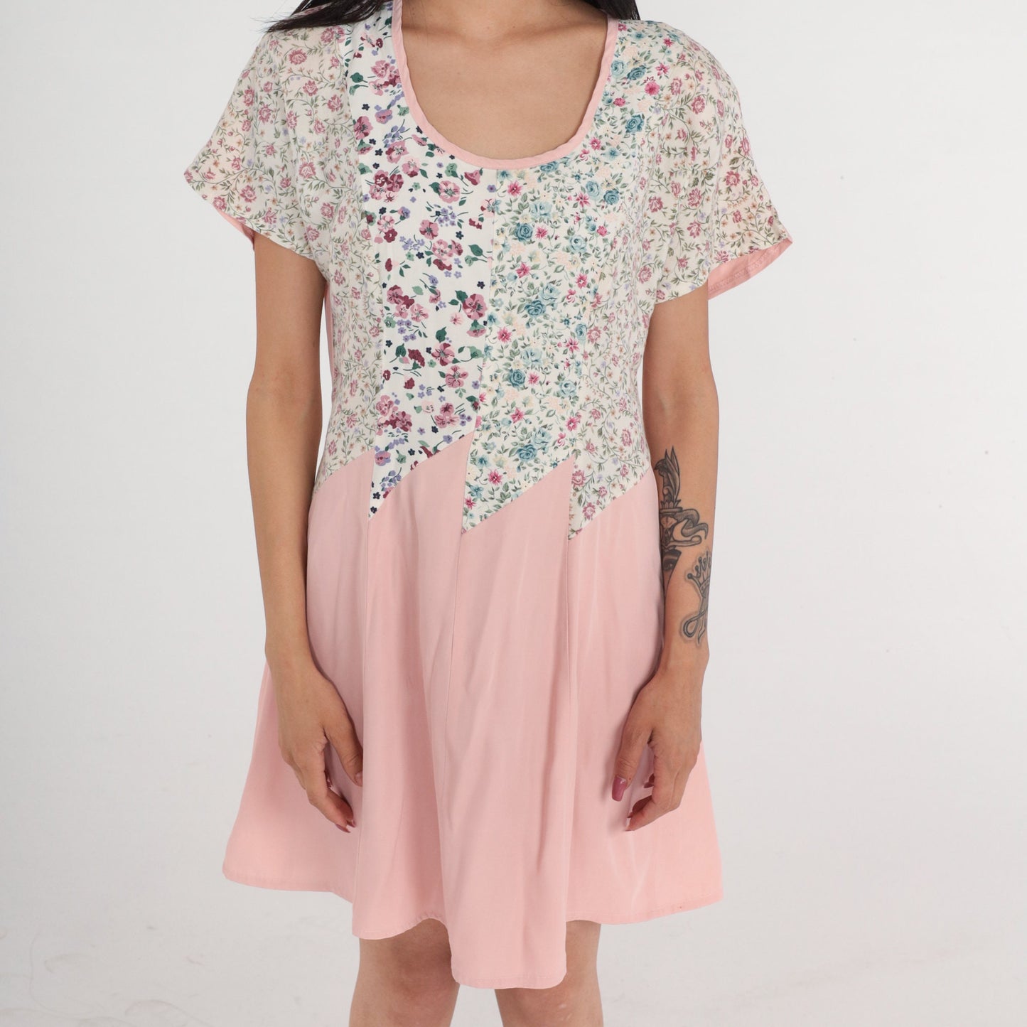 90s Floral Skater Mini Dress Pink White Graphic Short Sleeve Medium M