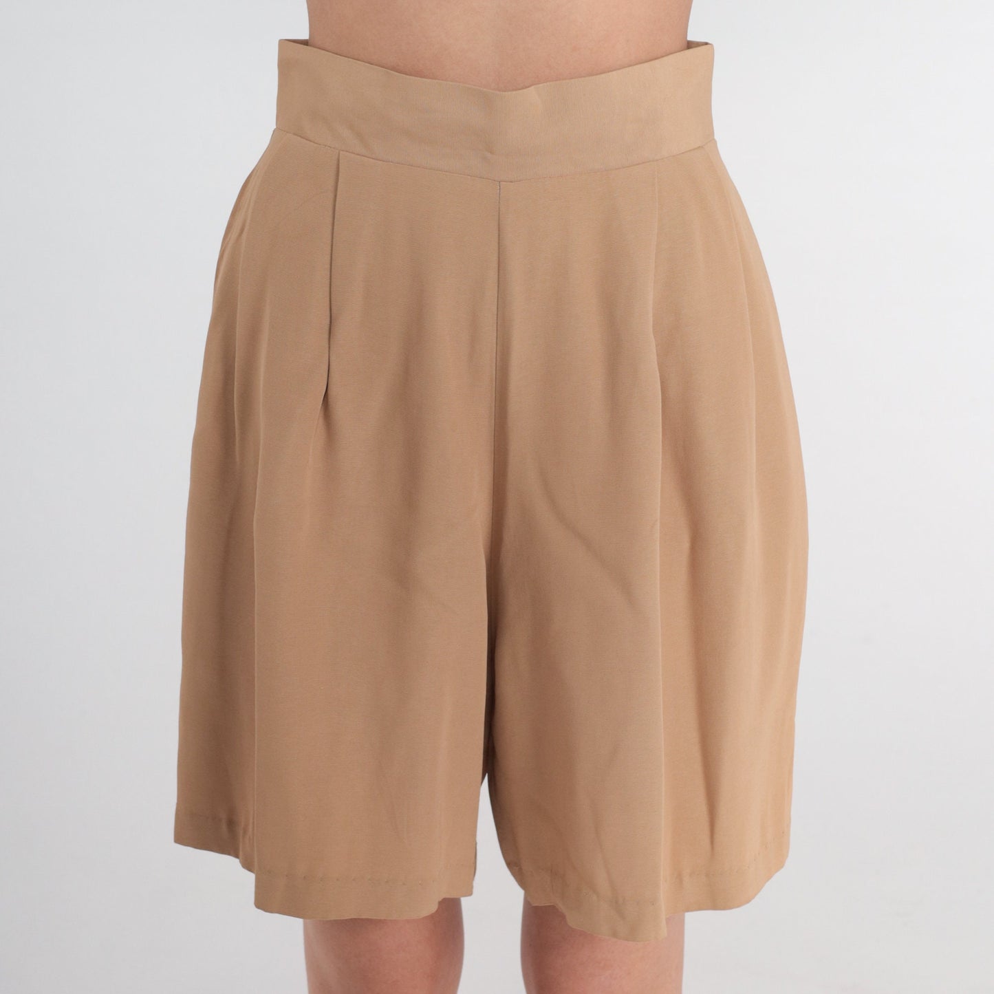 70s Tan Pleated High-Waisted Trouser Shorts Mid Length Small